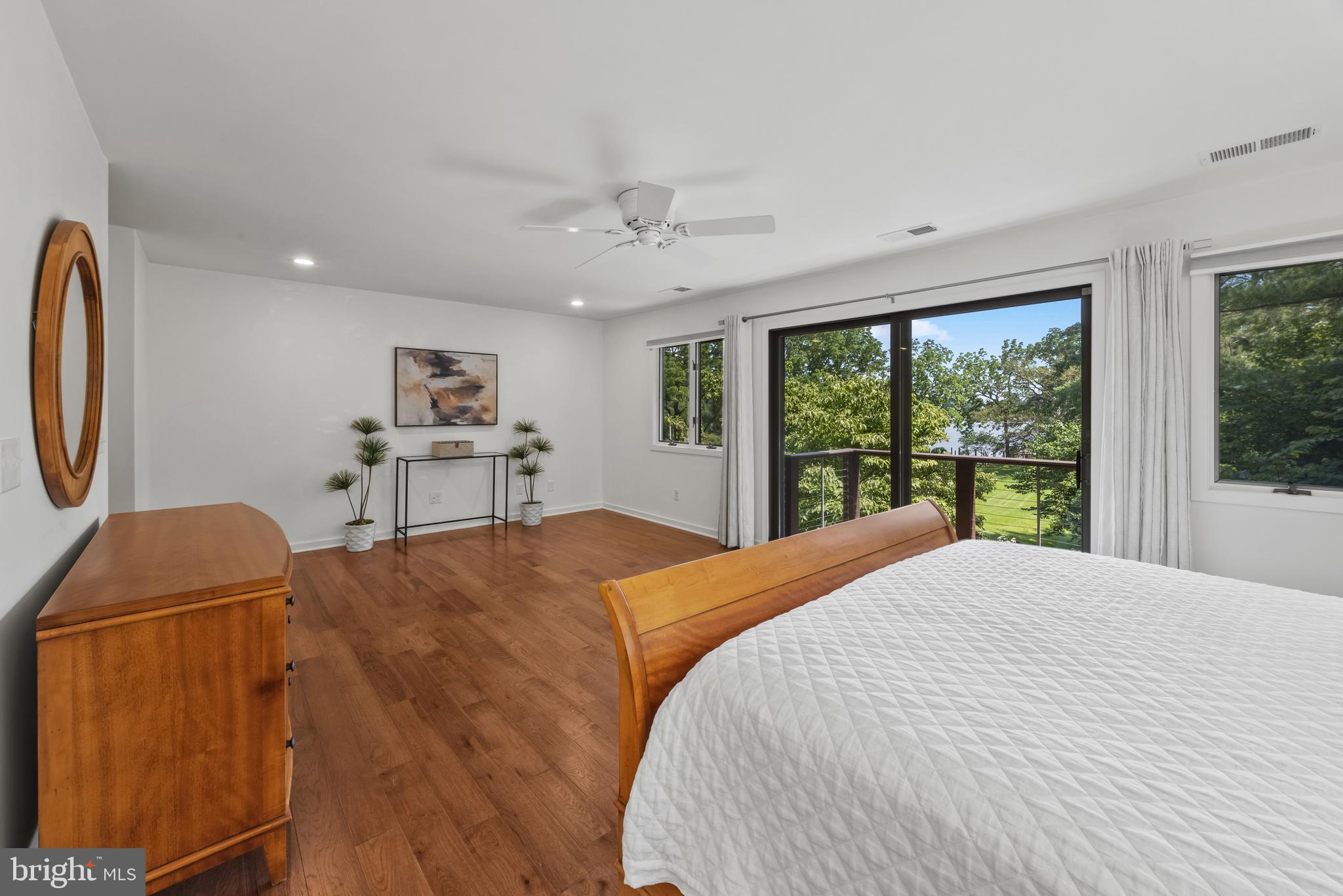 CRAB CREEK - Residential