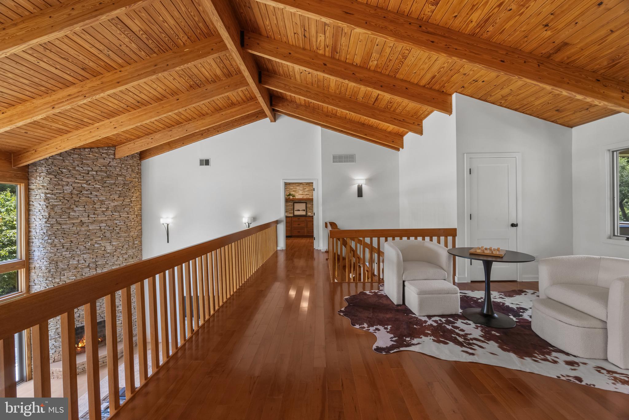 CRAB CREEK - Residential