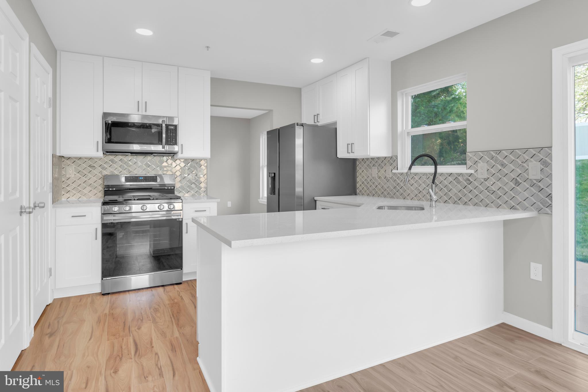 HOLLAWAY ESTATES - Residential