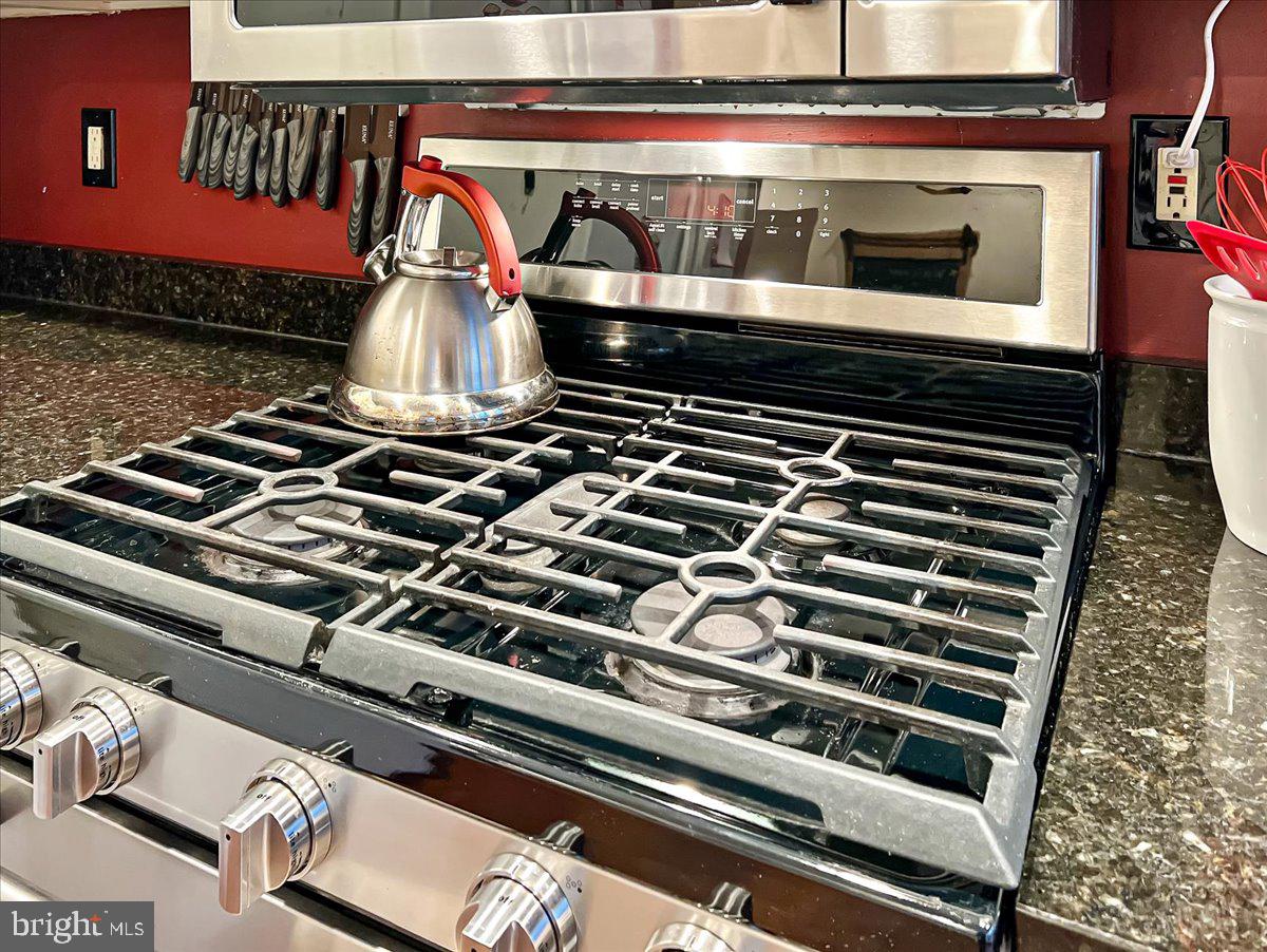 Z NOT IN A DEVELOP - Residential