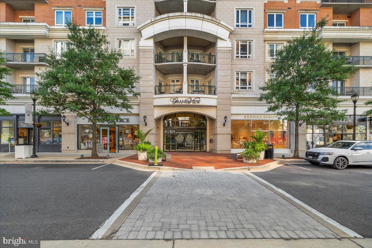 GRANDVIEW AT ANNAPOLIS TOWNE CENTRE - Residential