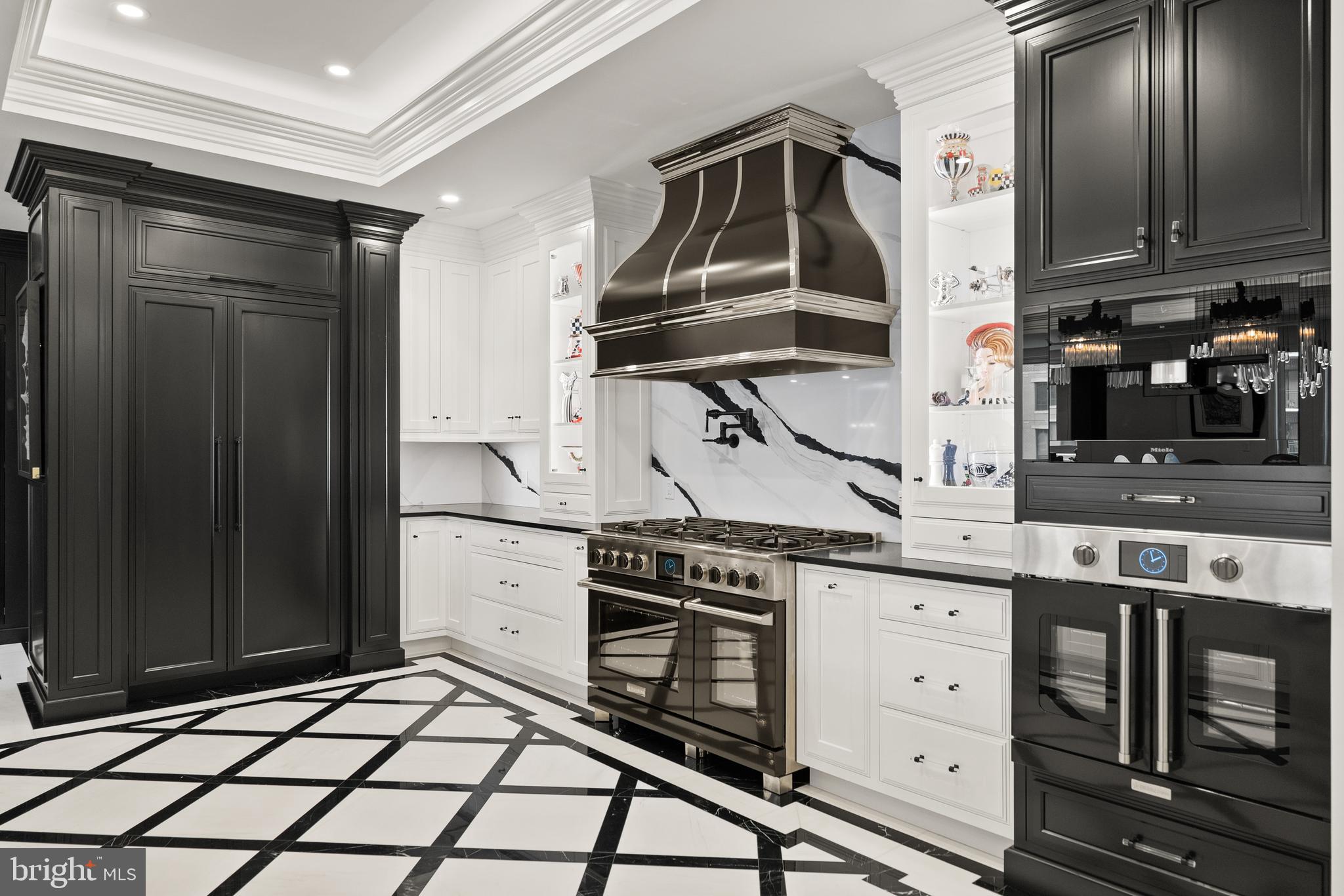 GRANDVIEW AT ANNAPOLIS TOWNE CENTRE - Residential