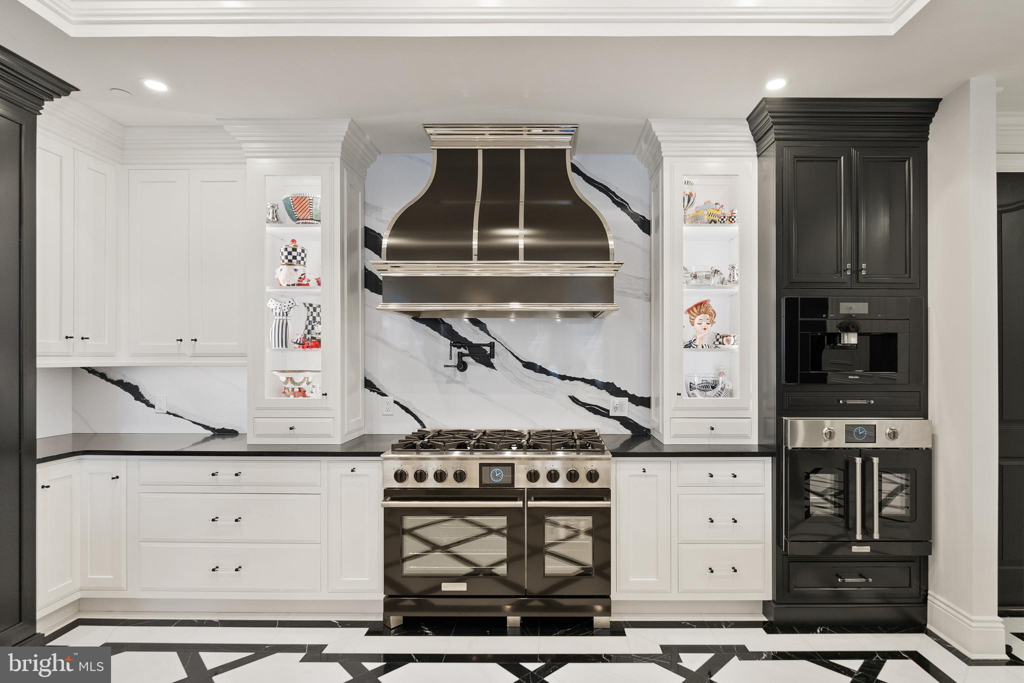 GRANDVIEW AT ANNAPOLIS TOWNE CENTRE - Residential