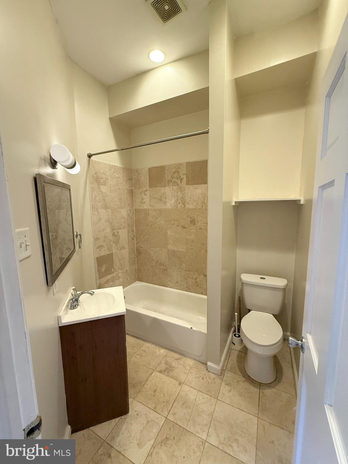 NORTH CENTRAL - Residential Lease