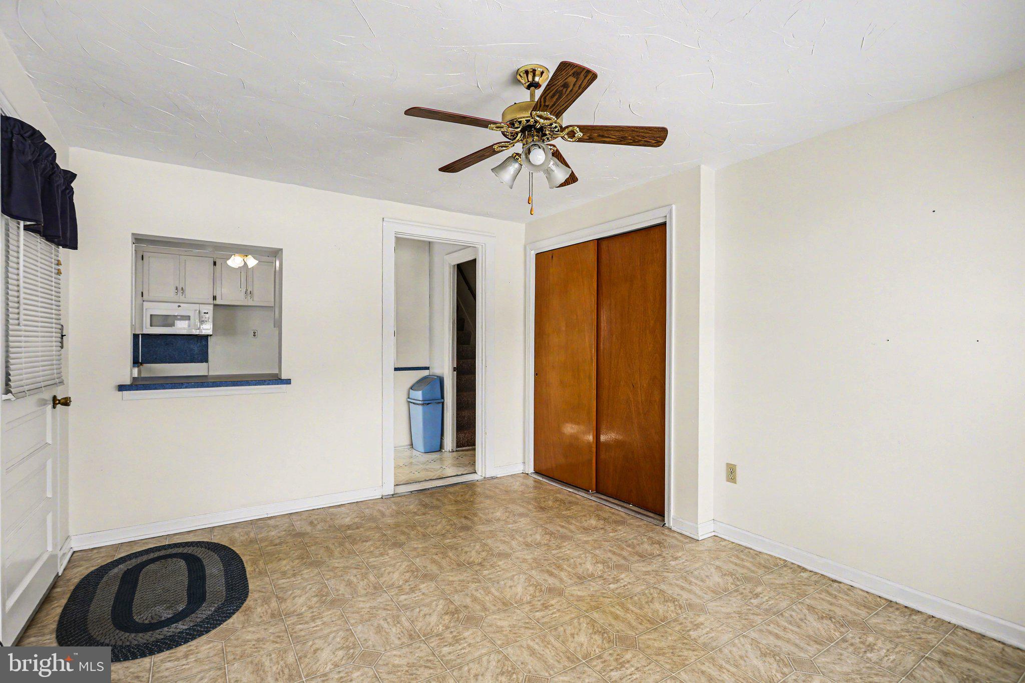 WINDSOR - Residential