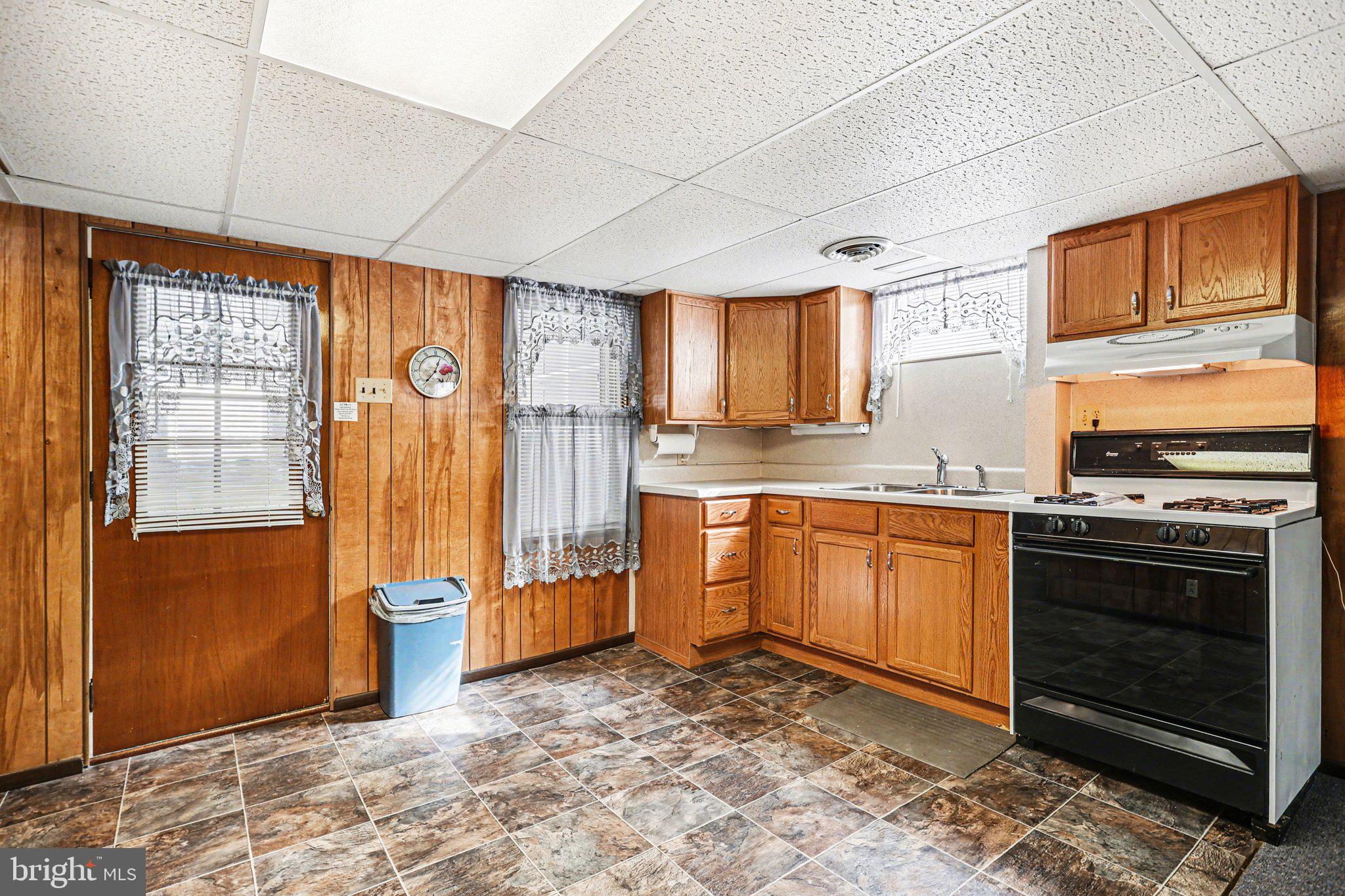 WINDSOR - Residential