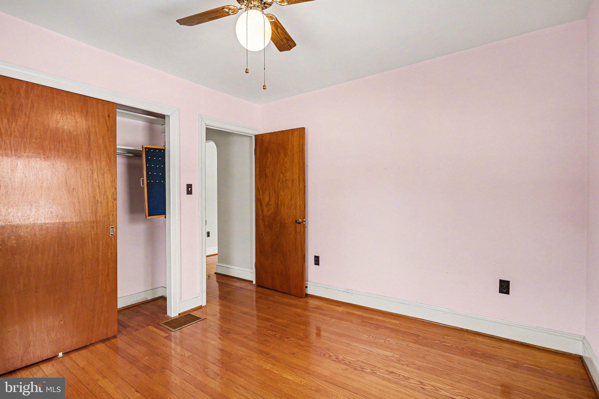 WINDSOR - Residential