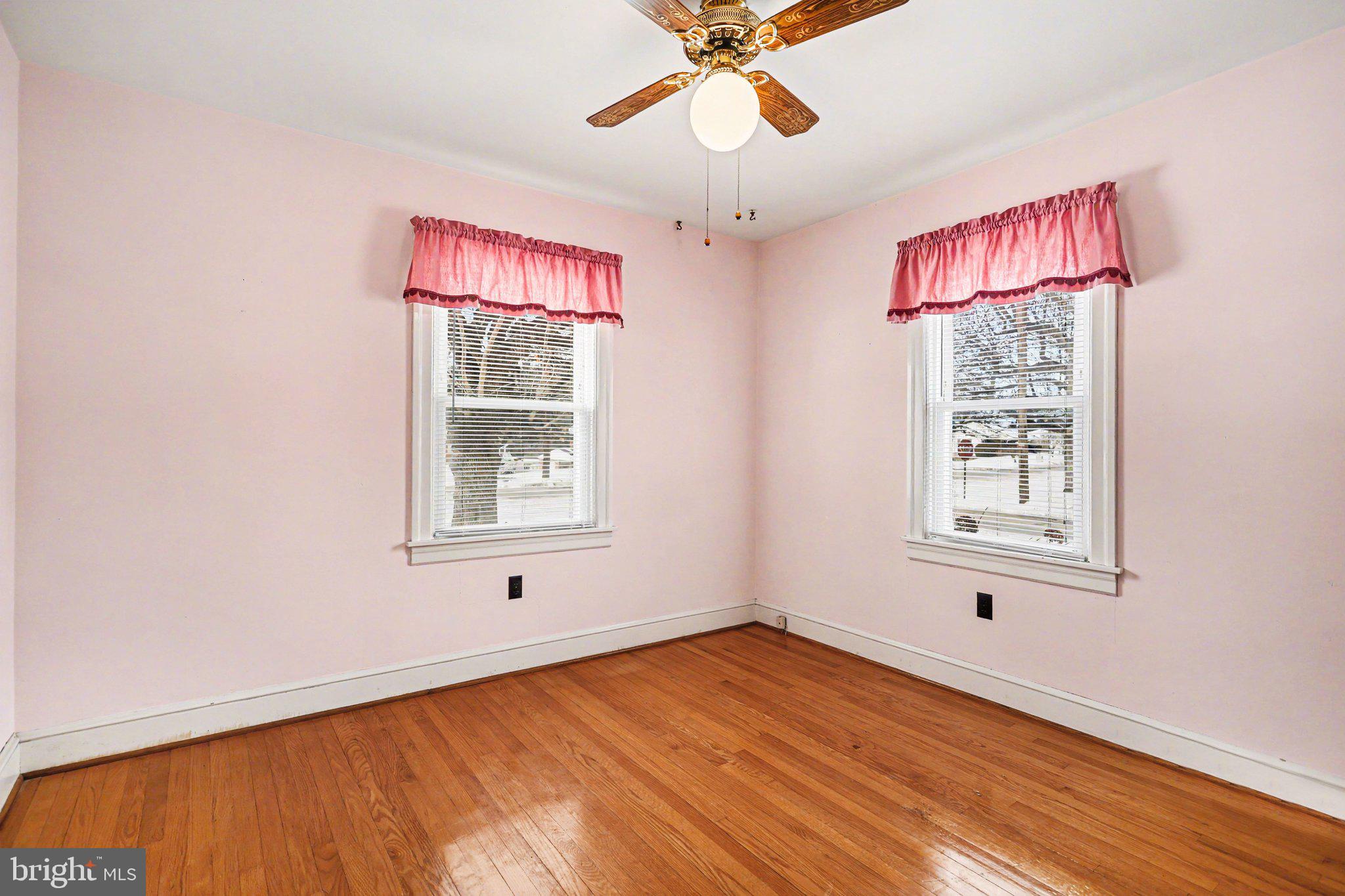 WINDSOR - Residential