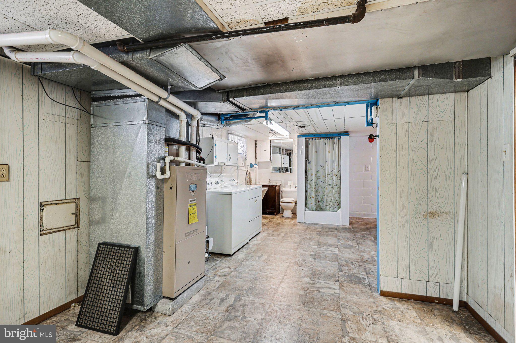 WINDSOR - Residential