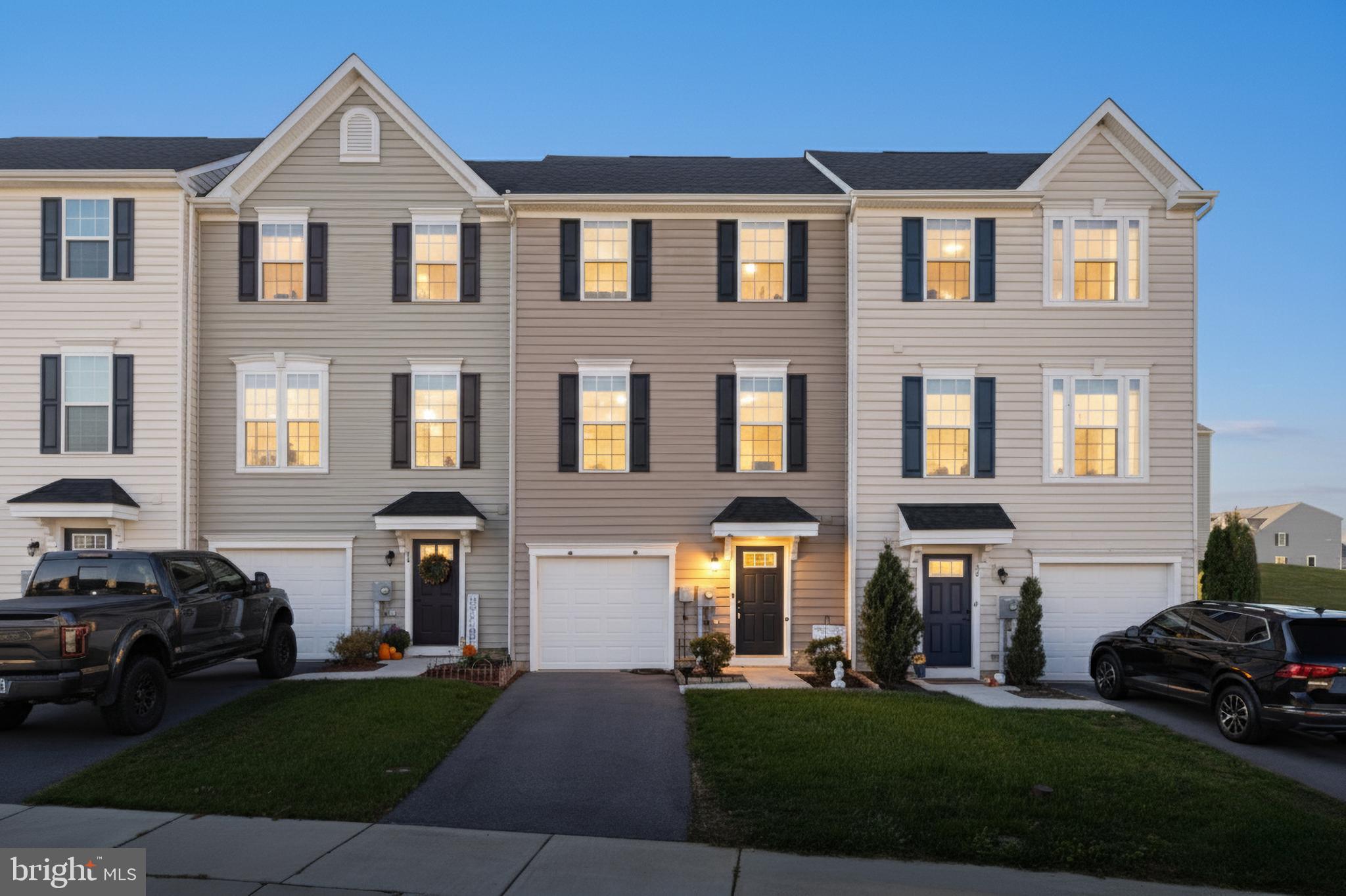 POTOMAC STATION - Residential