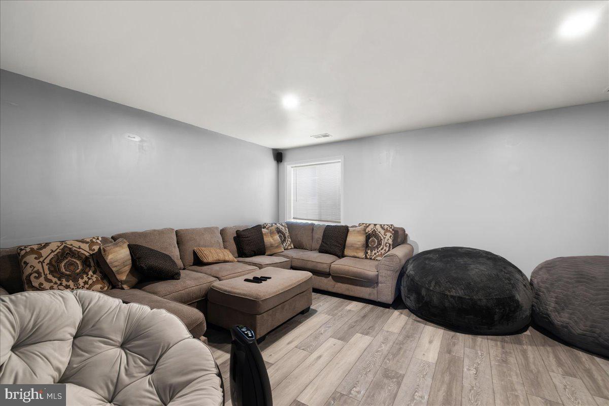 POTOMAC STATION - Residential