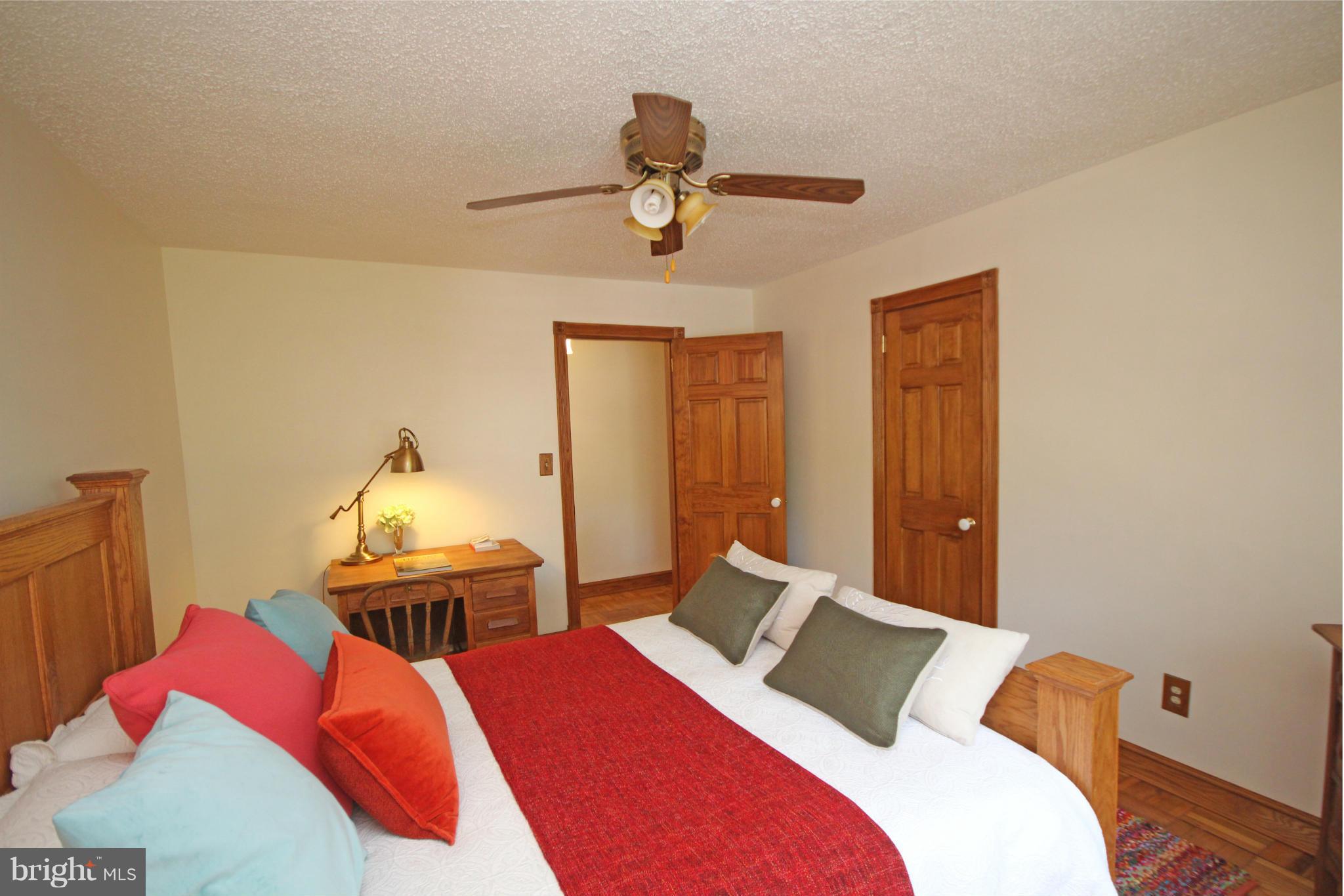 POTOWMACK CROSSING - Residential