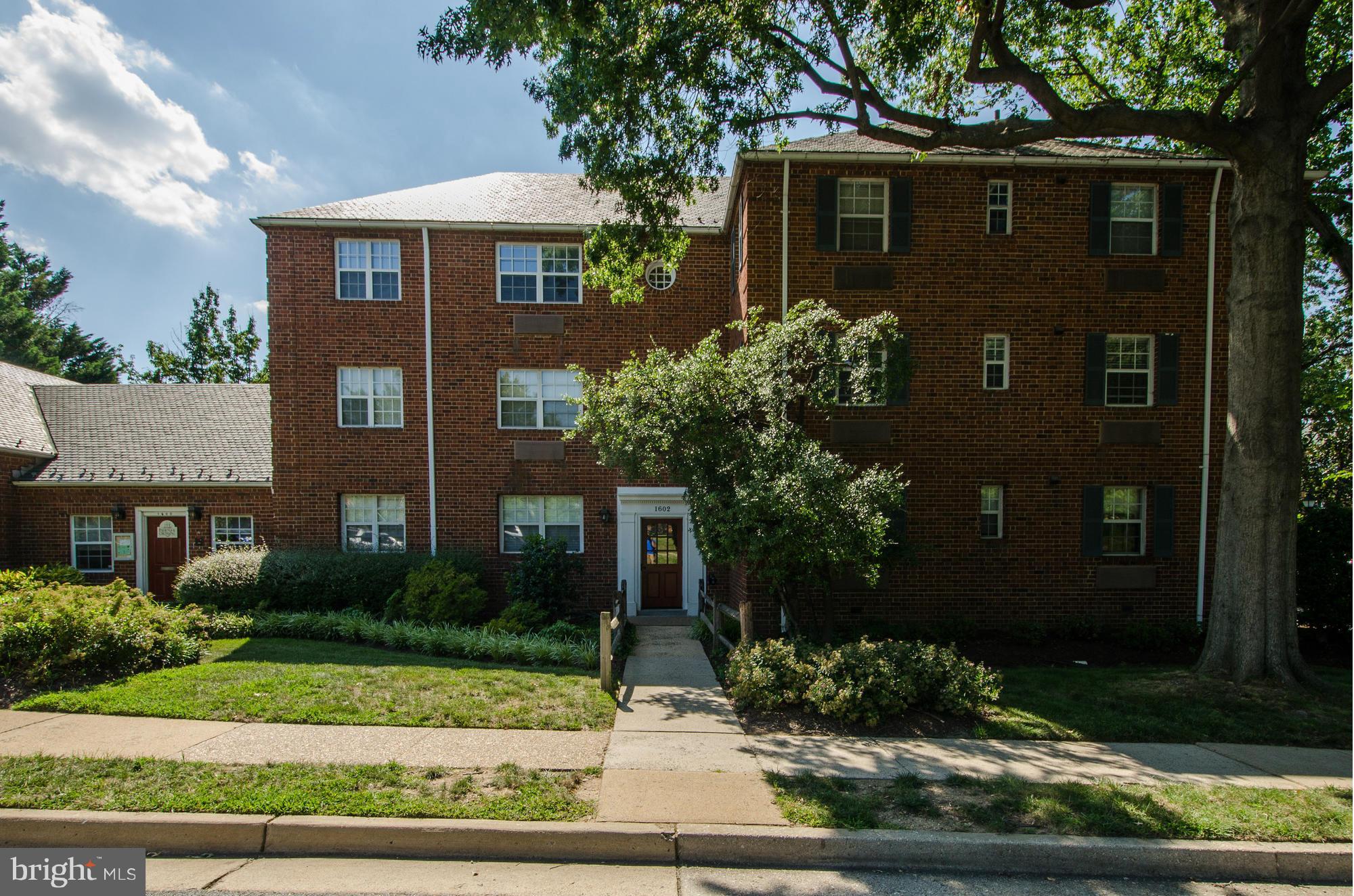 POTOWMACK CROSSING - Residential