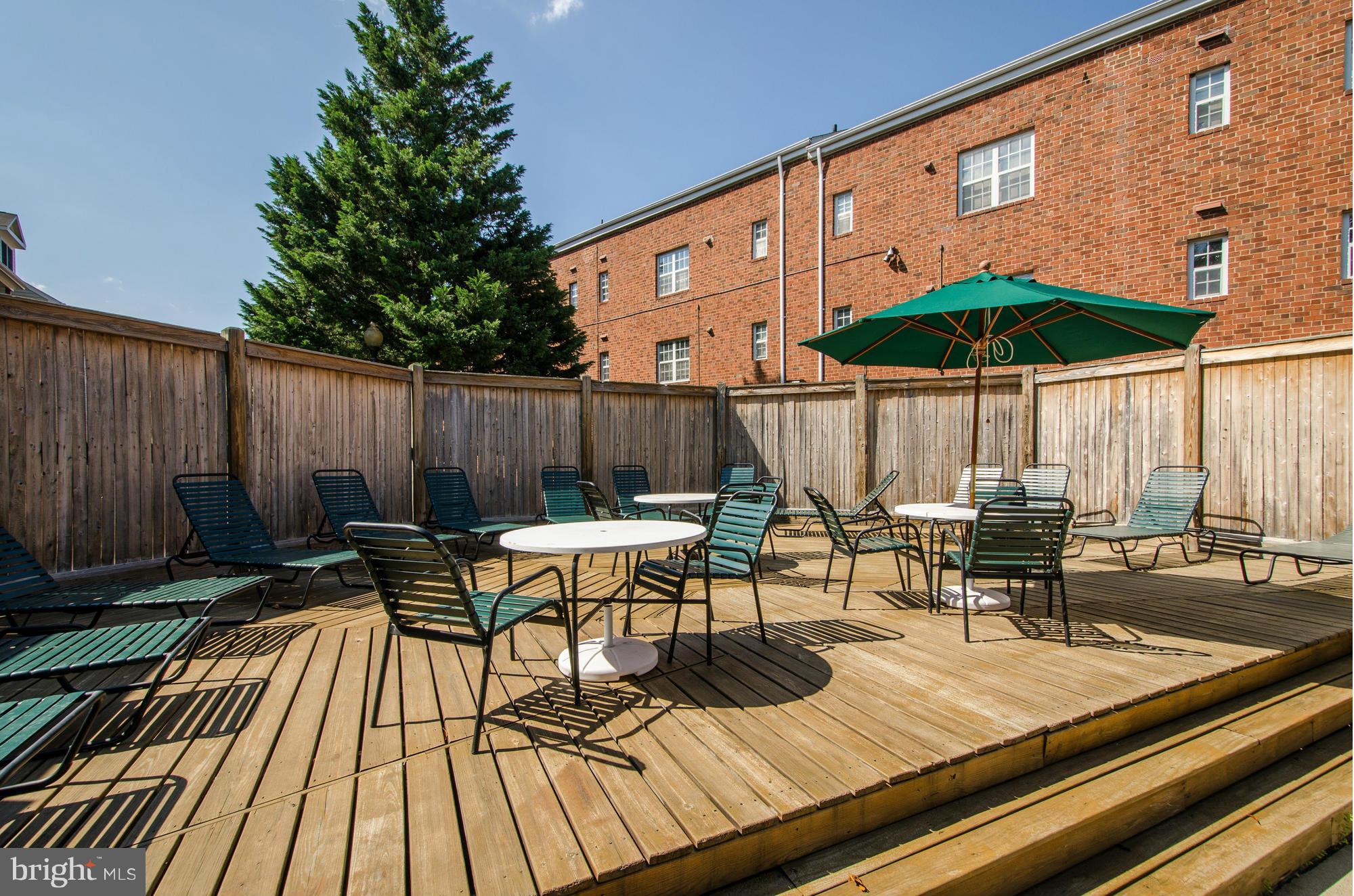 POTOWMACK CROSSING - Residential