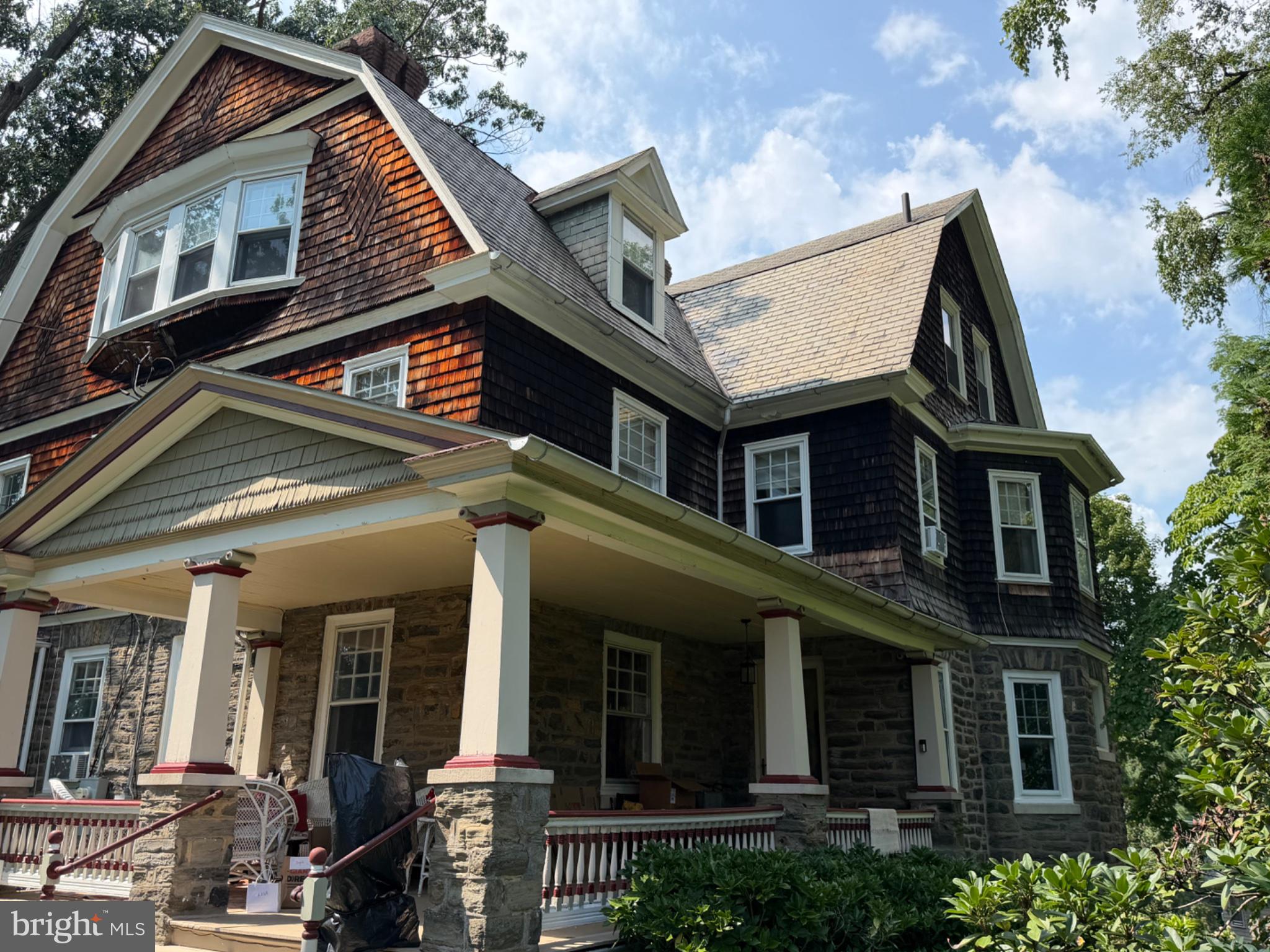 223 SUMMIT AVENUE