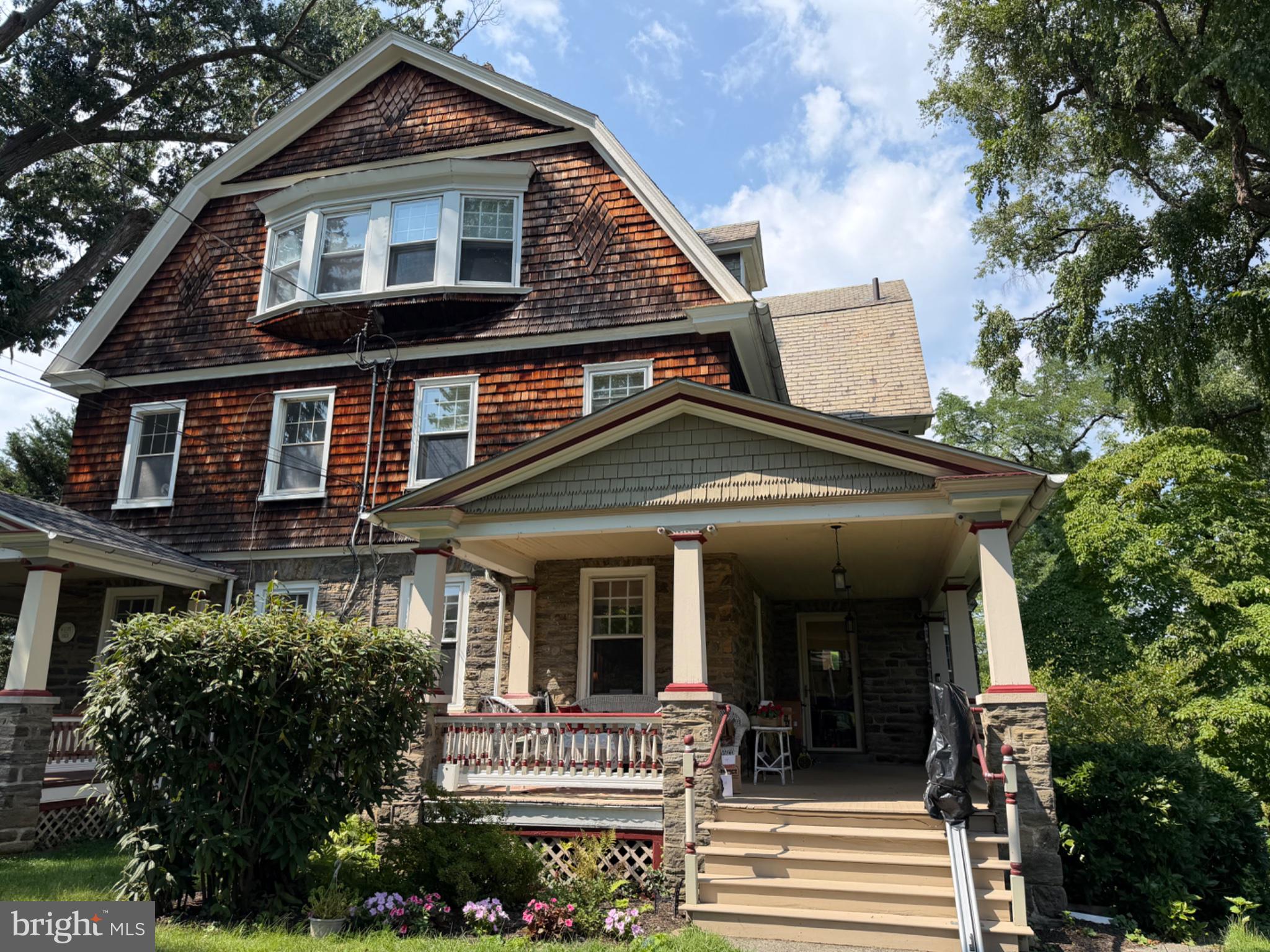 223 SUMMIT AVENUE