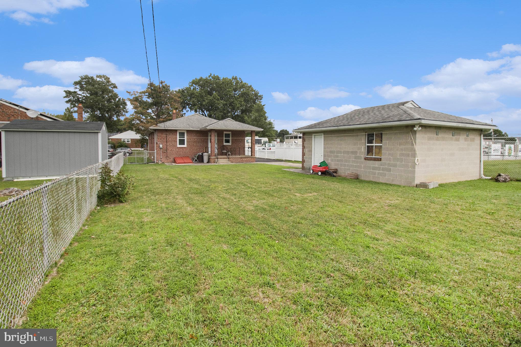 MILMONT PARK - Residential