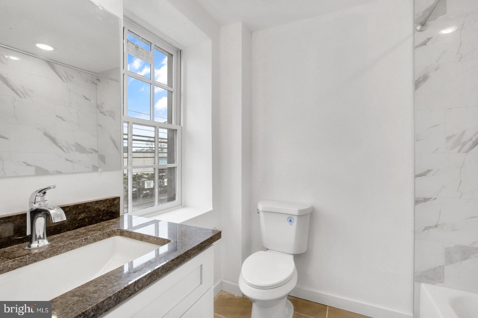 ROXBOROUGH - Residential Lease