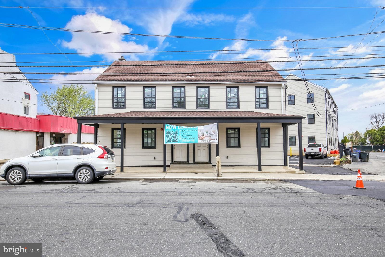 ROXBOROUGH - Residential Lease