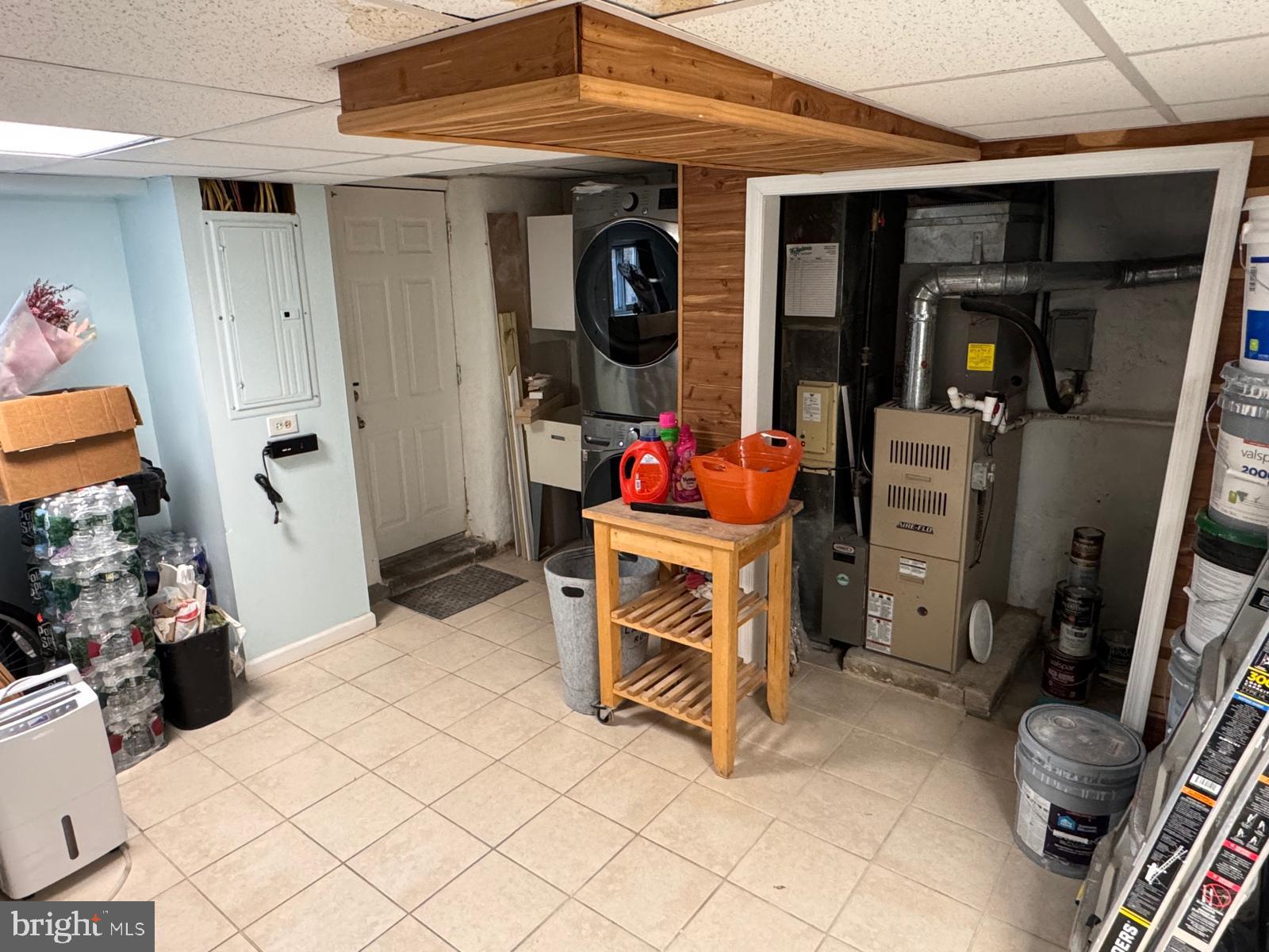 MARSHALL TERRACE - Residential Lease