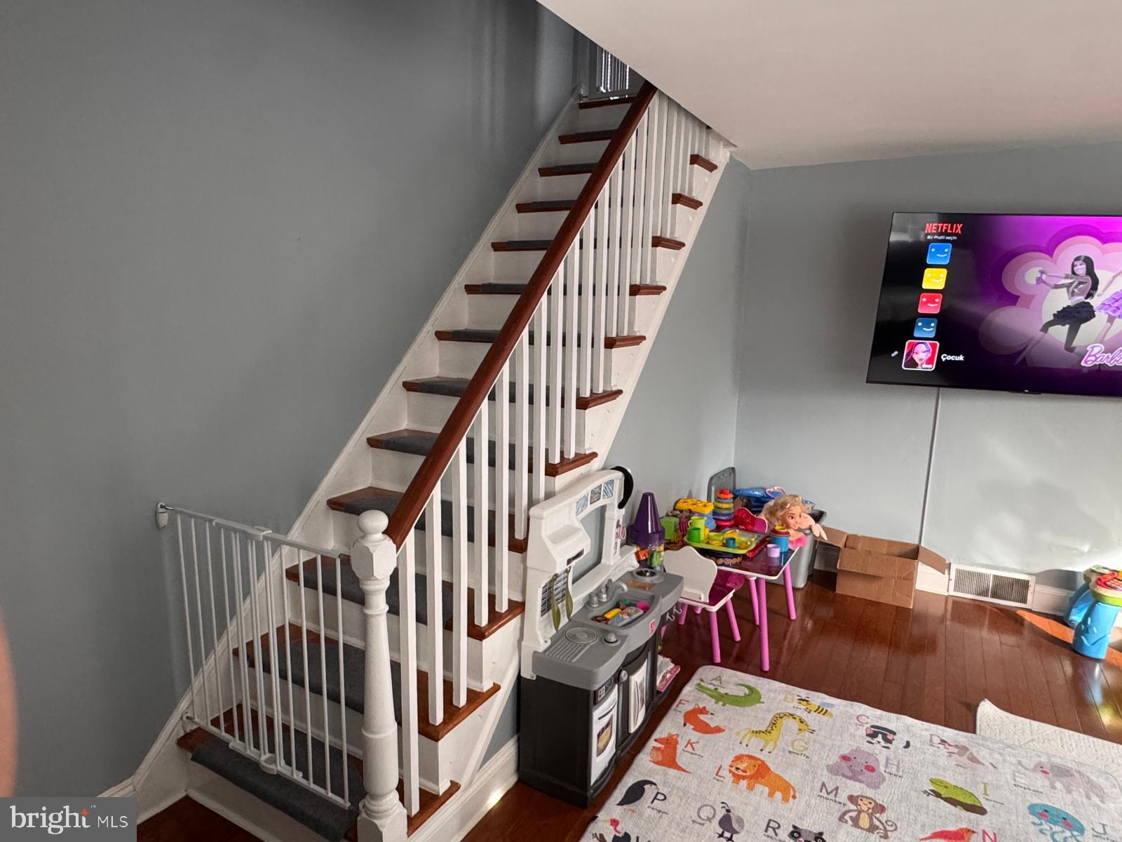 MARSHALL TERRACE - Residential Lease