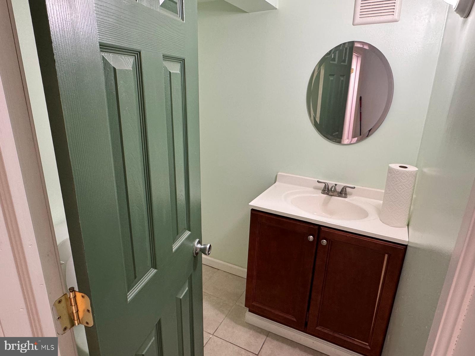 MARSHALL TERRACE - Residential Lease