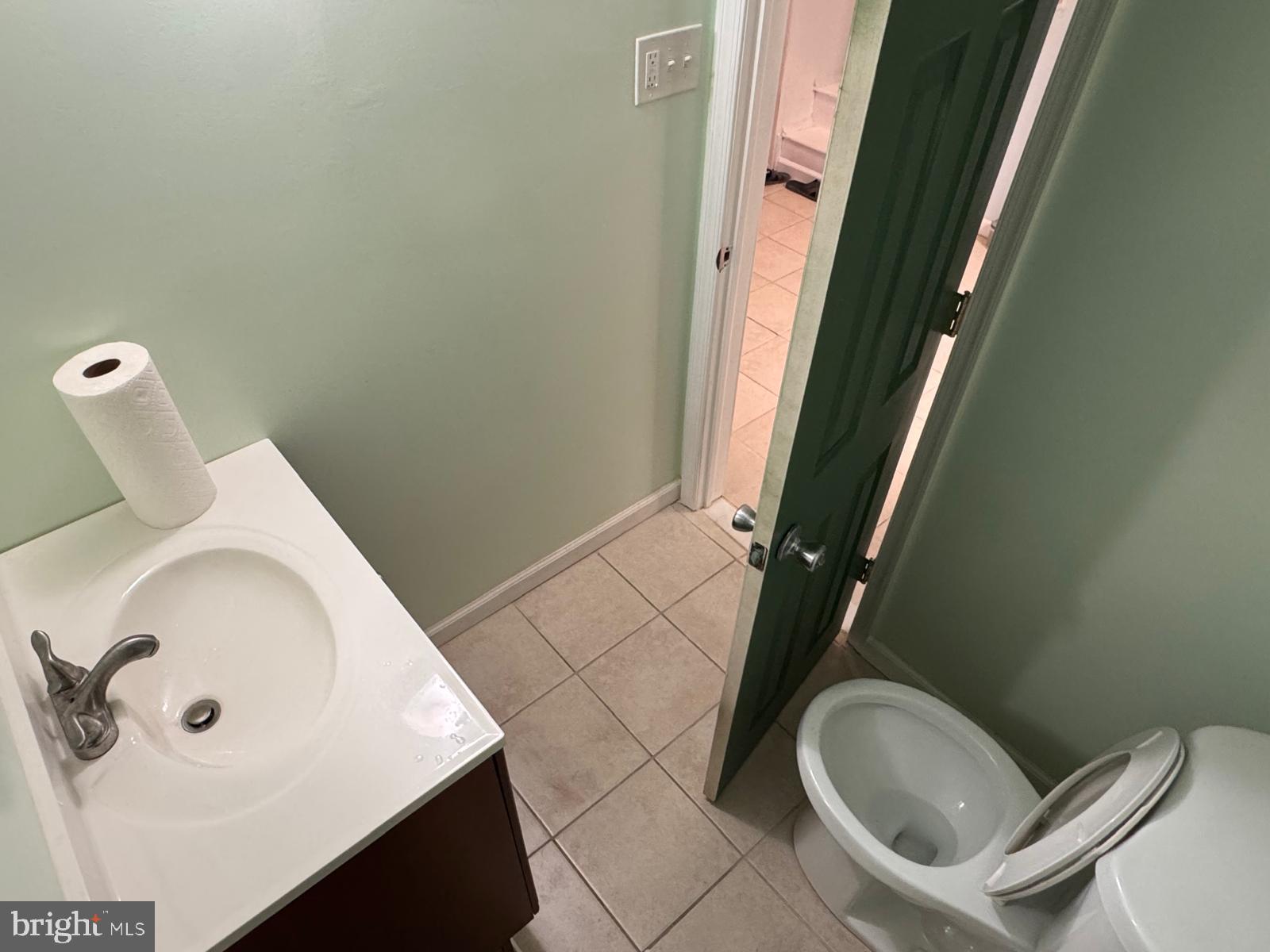 MARSHALL TERRACE - Residential Lease