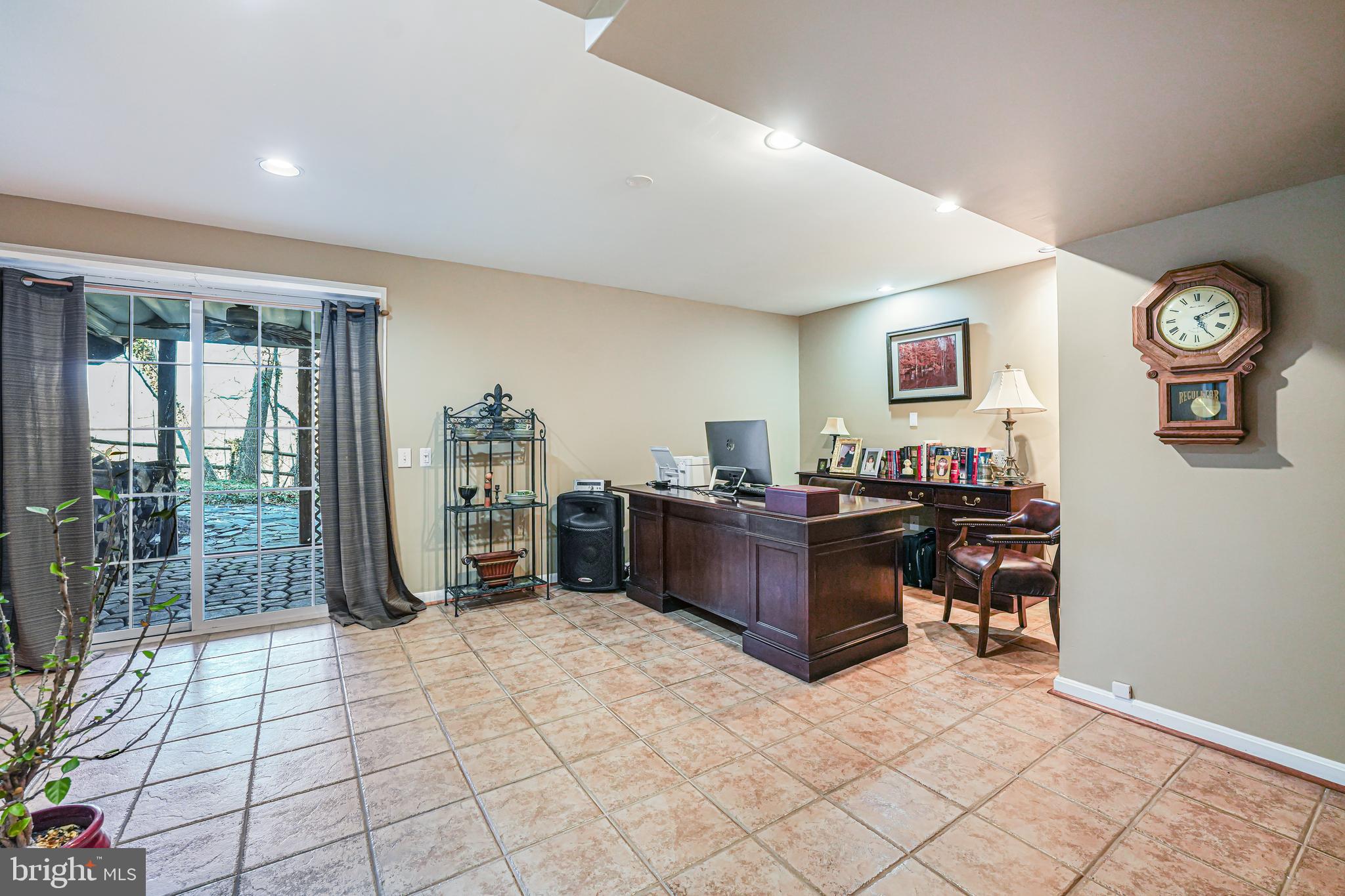 WELLINGTON - Residential