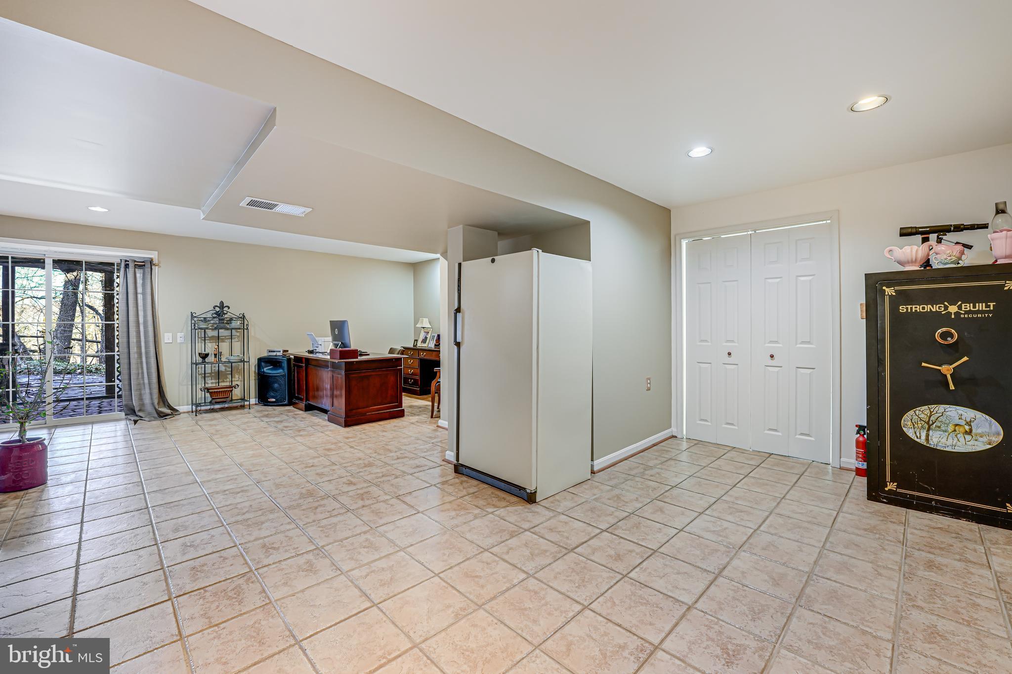 WELLINGTON - Residential