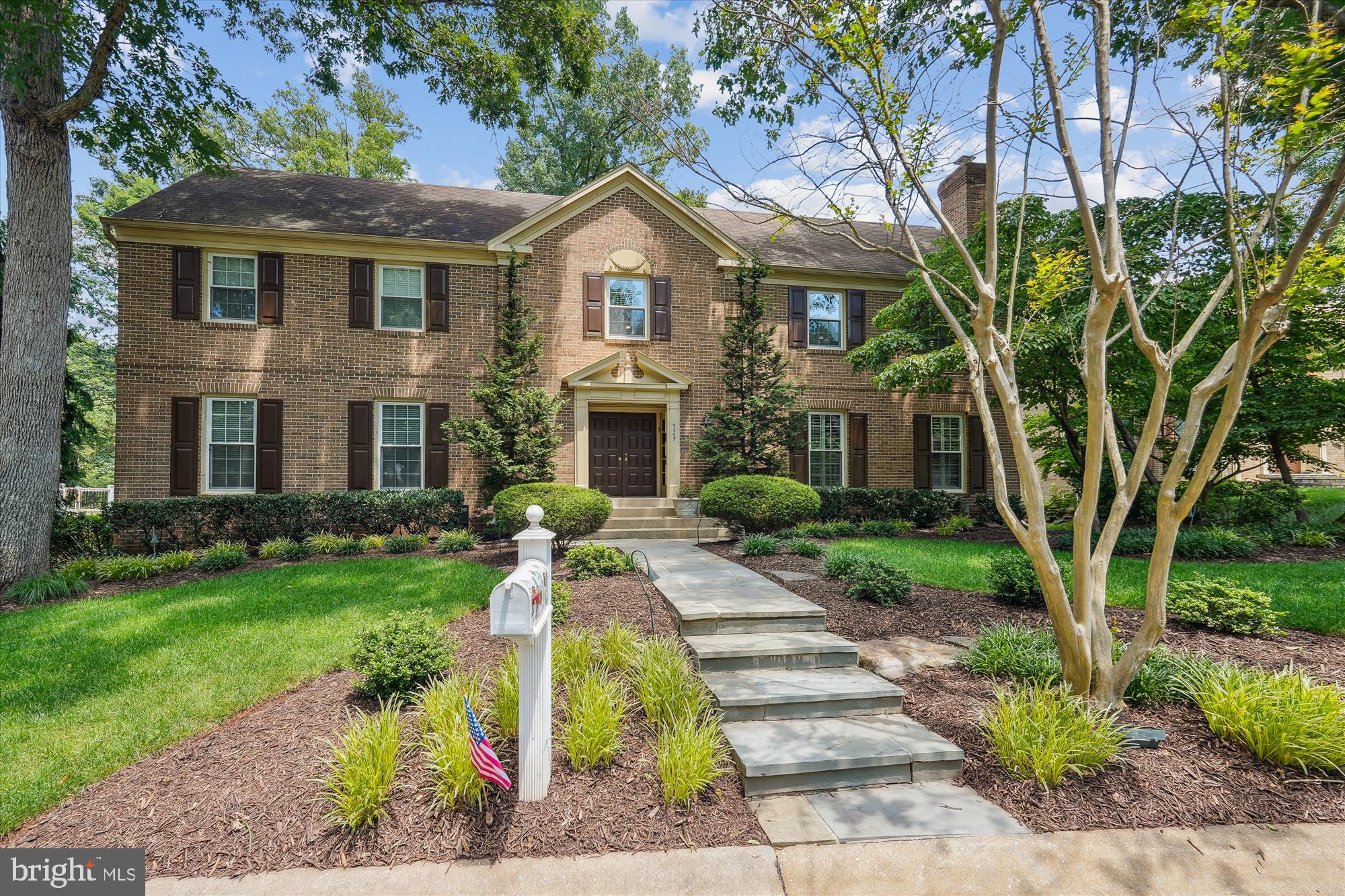 FALLSREACH - Residential