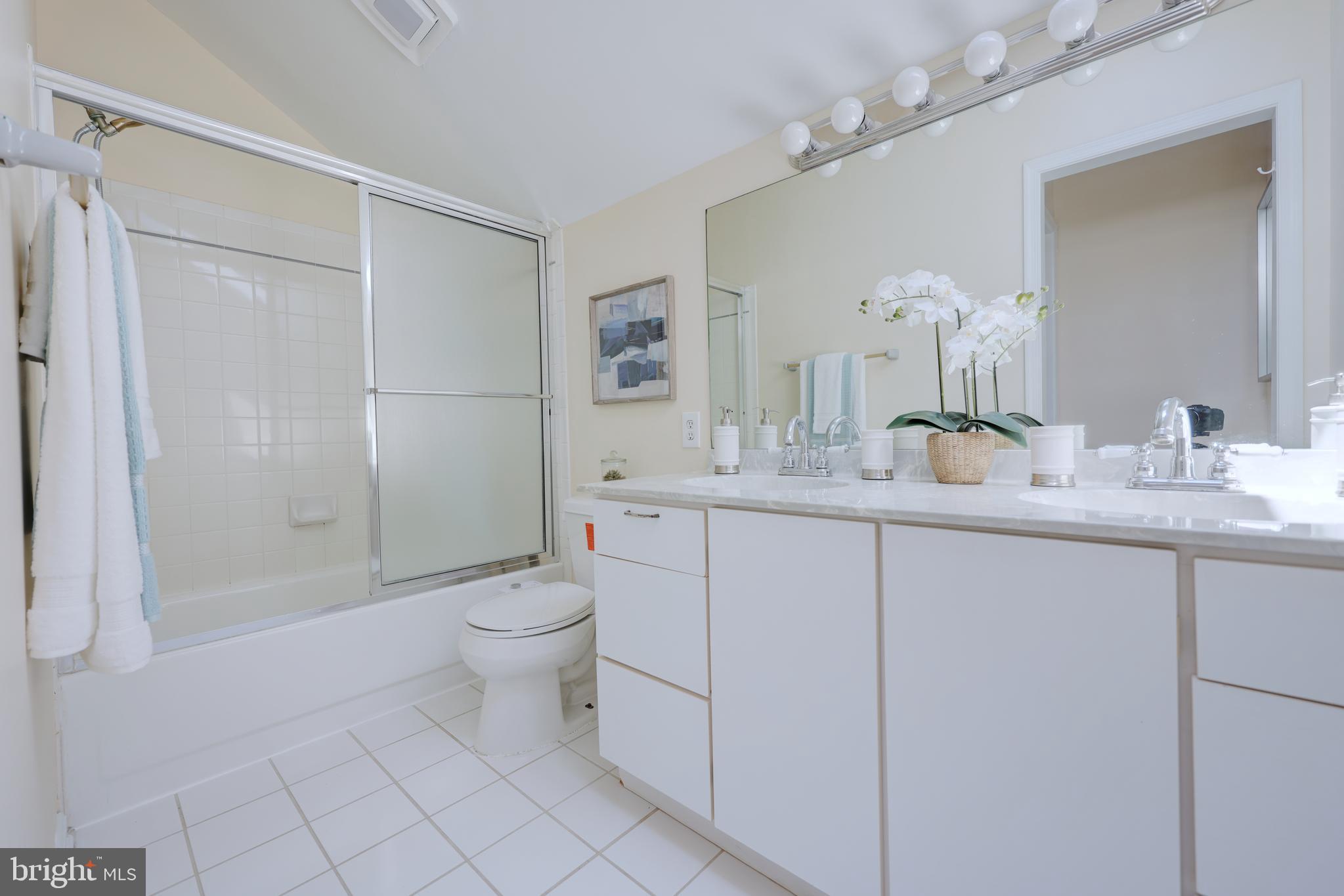 TREMONT GARDENS - Residential