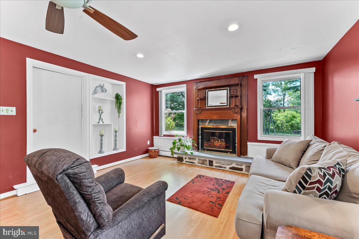 CONESTOGA FARMS - Residential