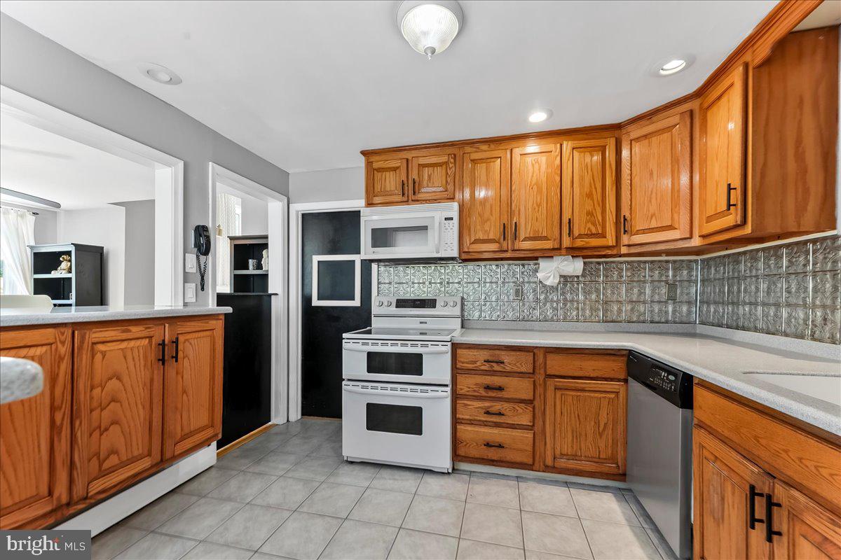 CONESTOGA FARMS - Residential