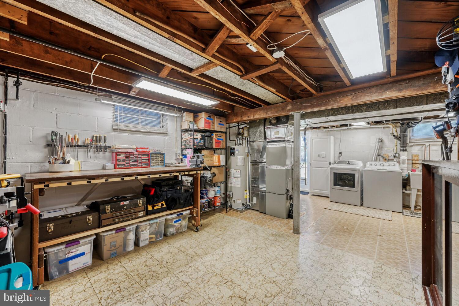 ROLAND TERRACE - Residential