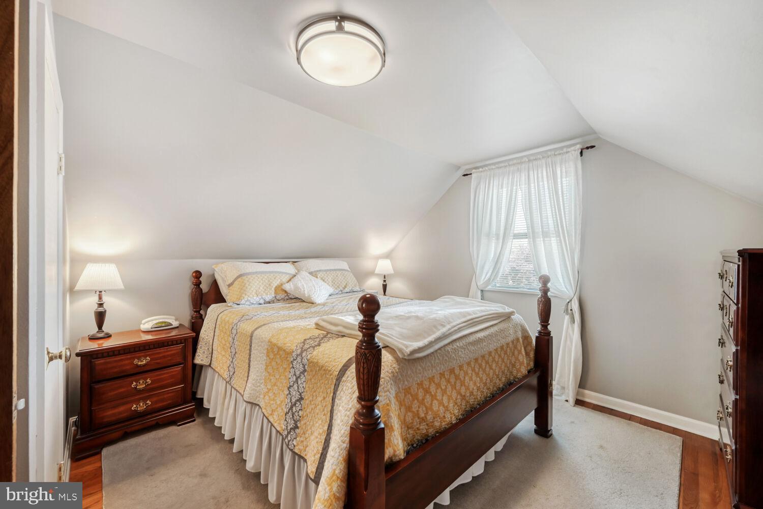 ROLAND TERRACE - Residential