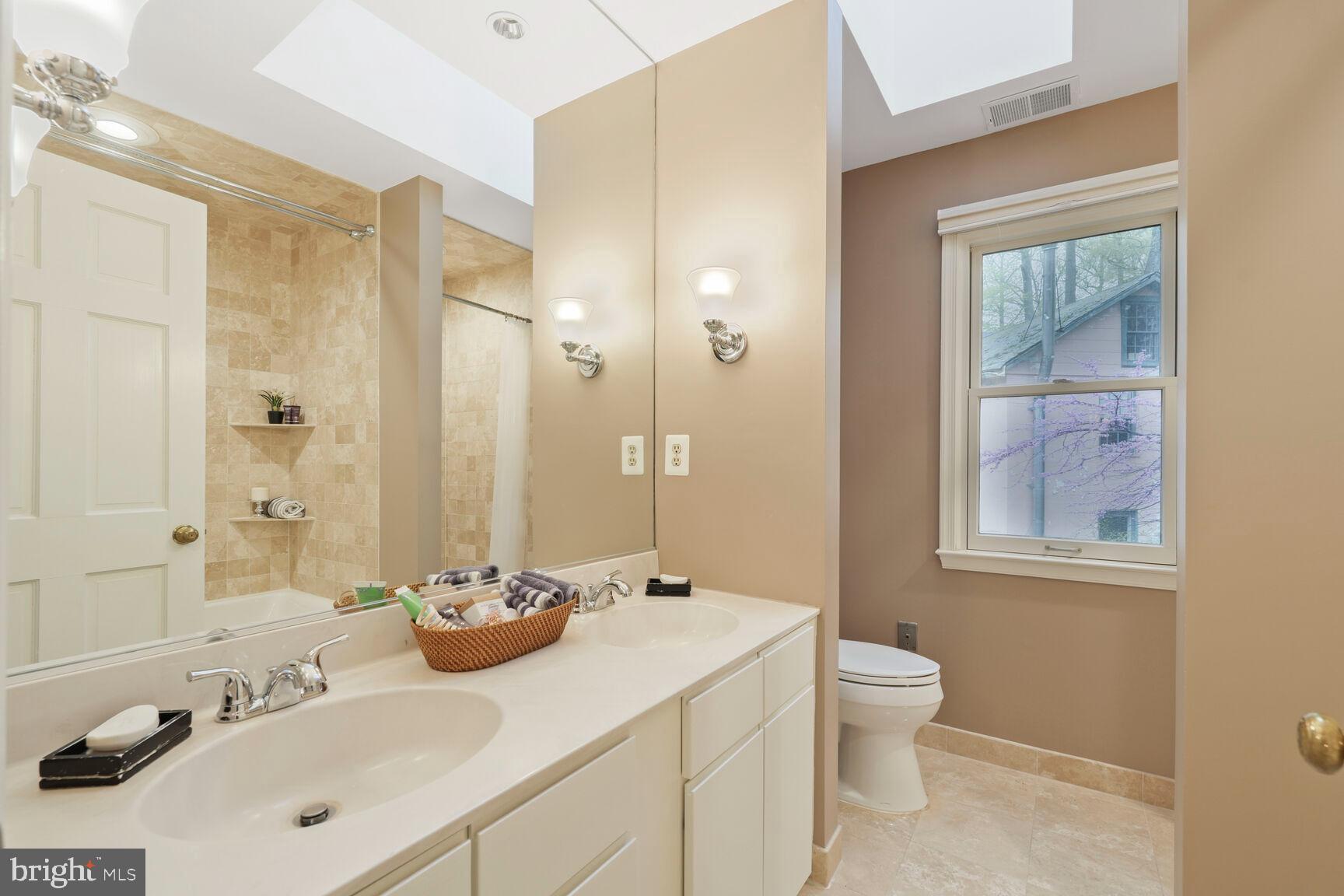 GLEN ECHO HEIGHTS - Residential