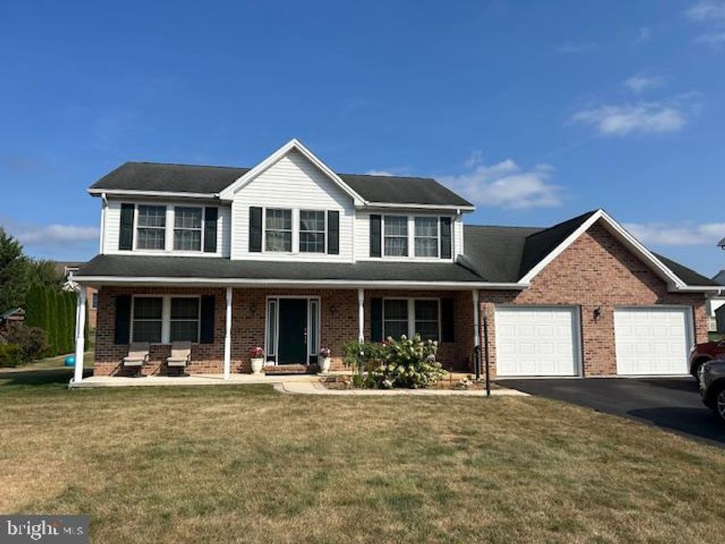 Photo of 290 Leedy Way West Way W, CHAMBERSBURG, PA 17202 (MLS # PAFL2030342)