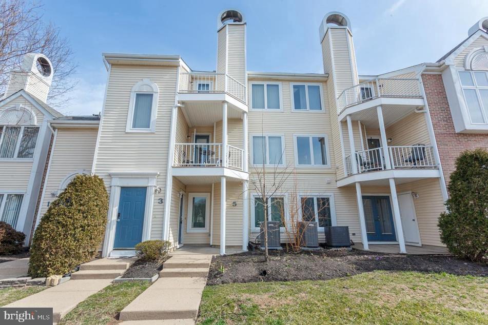 Check out this lovely, spacious 1st floor condo 2 bedroom 1 bath. Will be ready for August 1 move in date. Includes parking, pool and use of gym. Central air. A separate laundry area. Situated in a friendly community. An application for Lease will require a $40.00 non-refundable credit and background check, payable online through RentSpree. Management requires a credit score of at least 600. 1st month, Last month, plus security deposit will be required upon signing of the lease. Pets are allowed upon approval for additional monthly fee. Convenient to major highways, shopping and local entertainment.