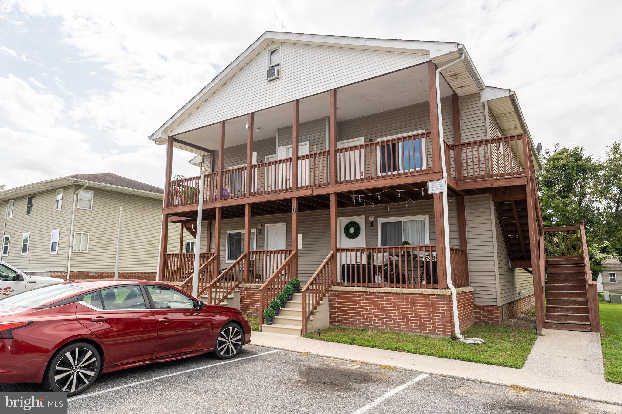 516 BAY STREET B-3