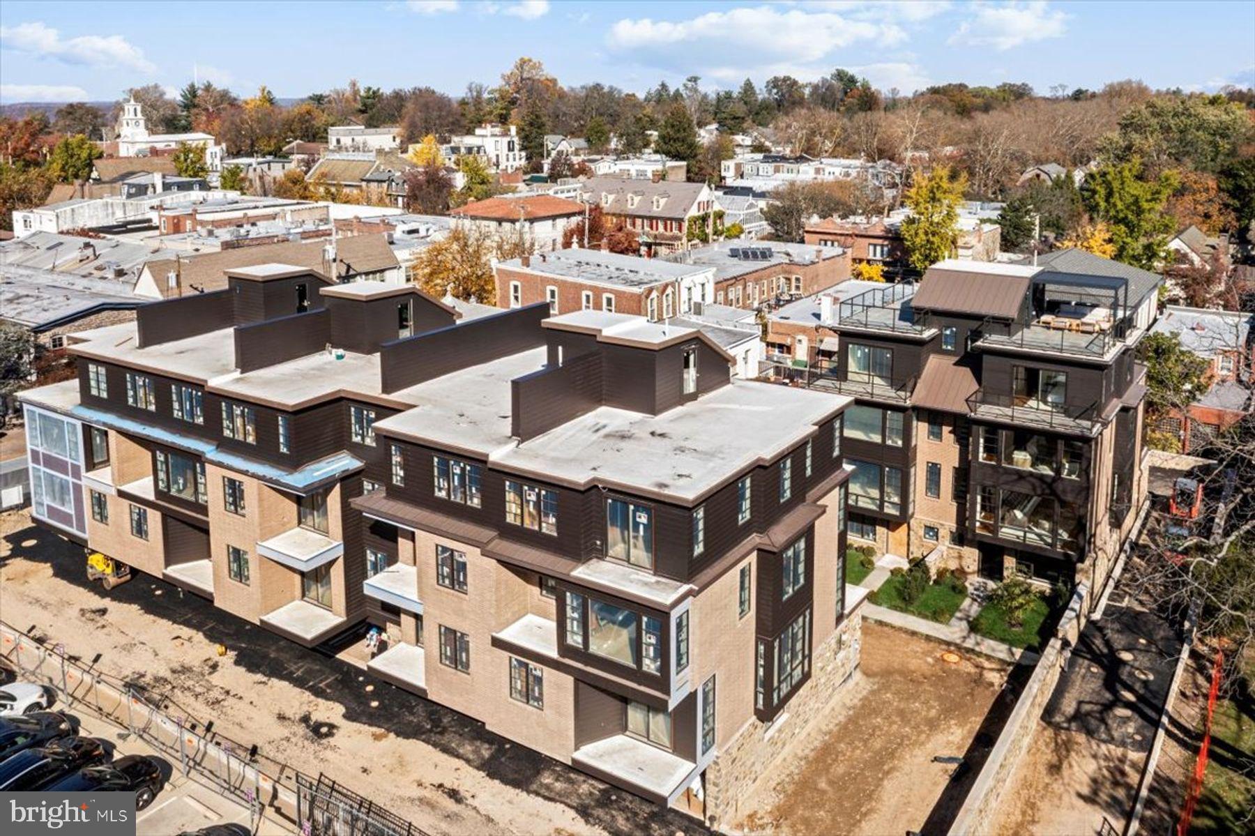 CHESTNUT HILL - Residential