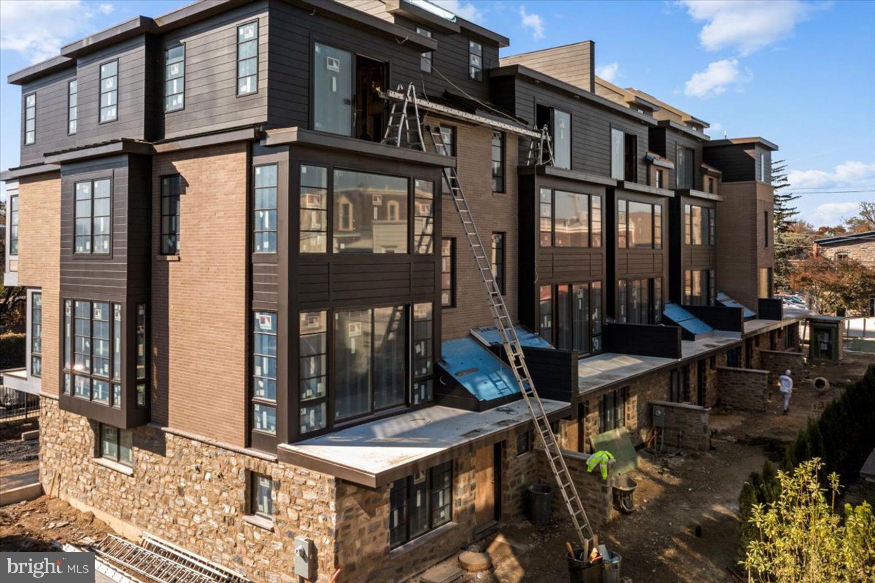 CHESTNUT HILL - Residential