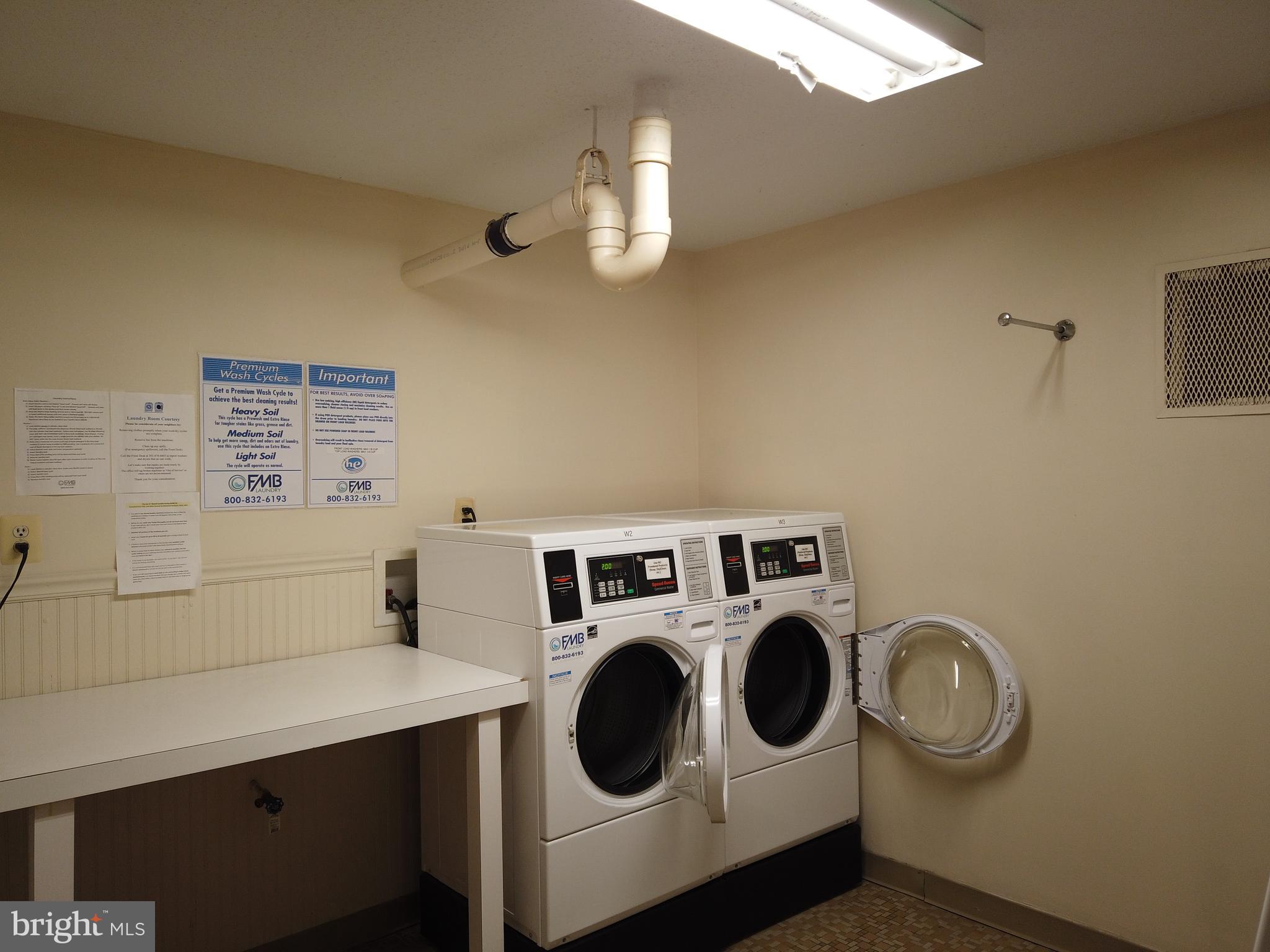 TOWERS IN WESTCHESTER PARK - Residential