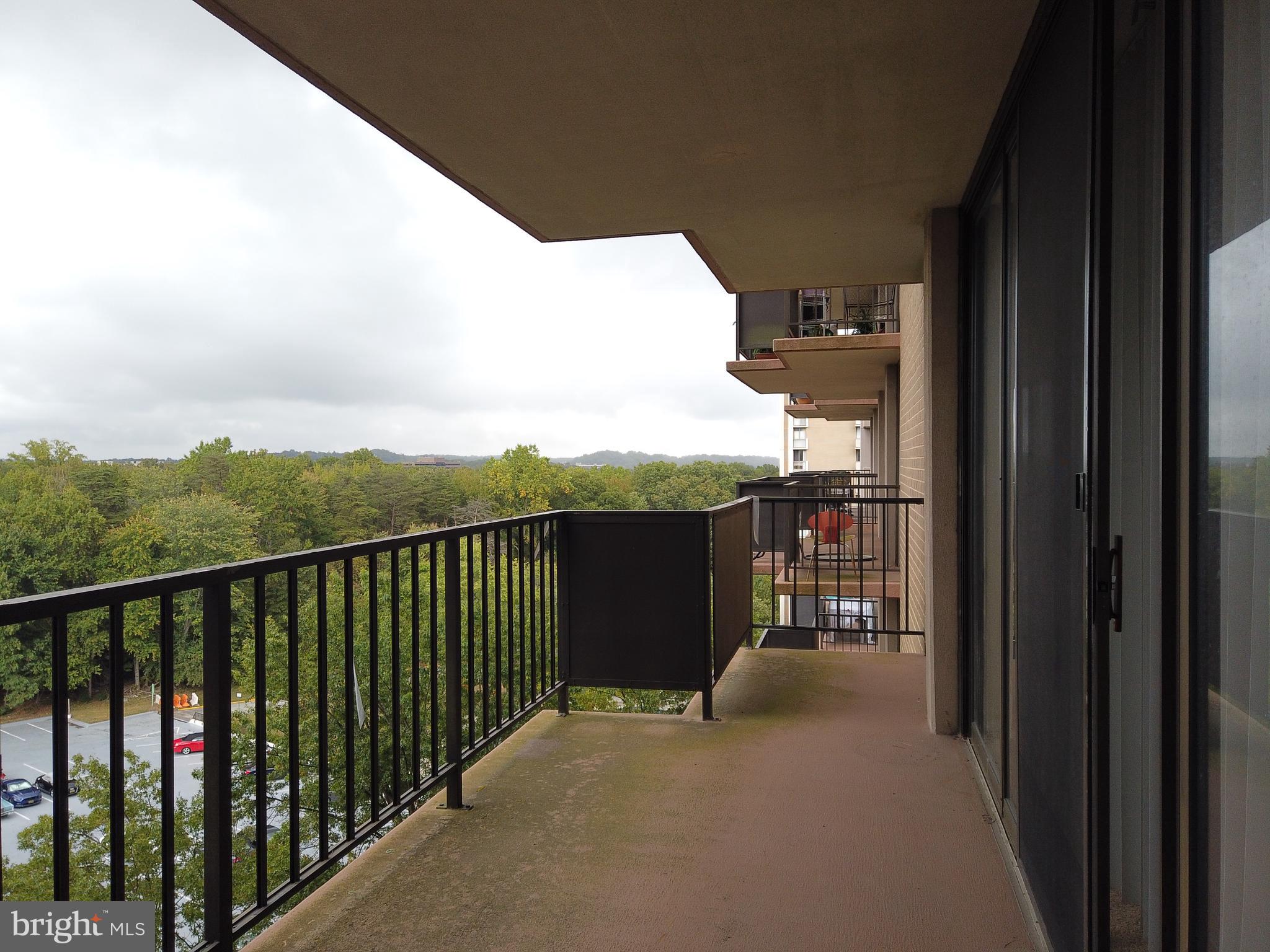 TOWERS IN WESTCHESTER PARK - Residential