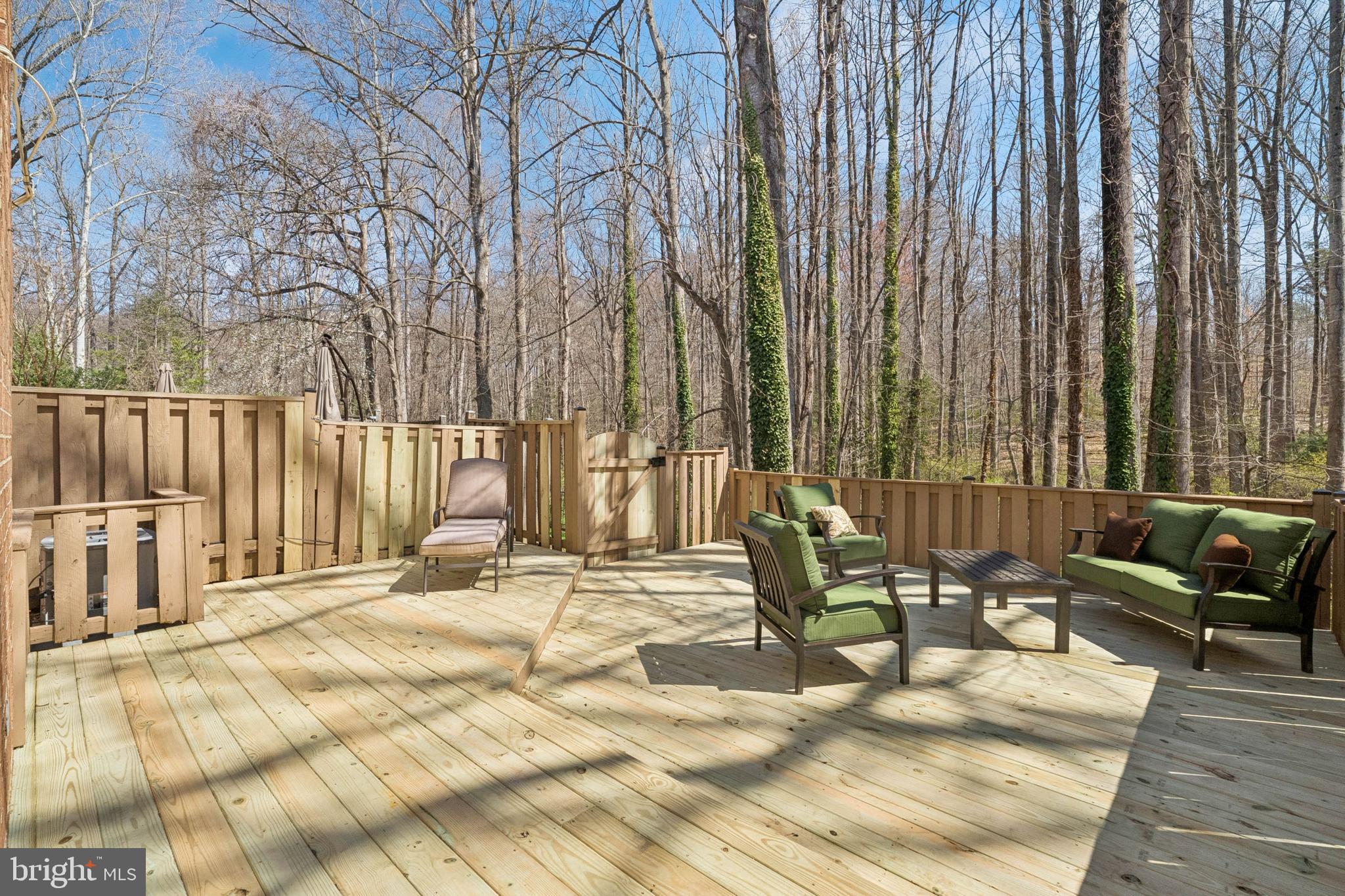 LAFAYETTE VILLAGE - Residential