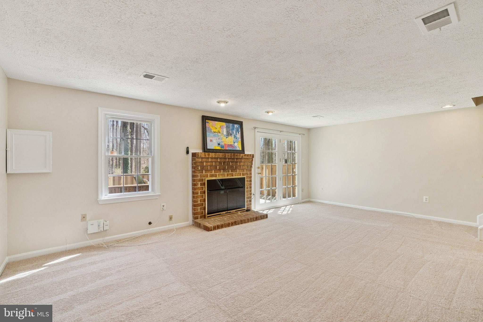 LAFAYETTE VILLAGE - Residential