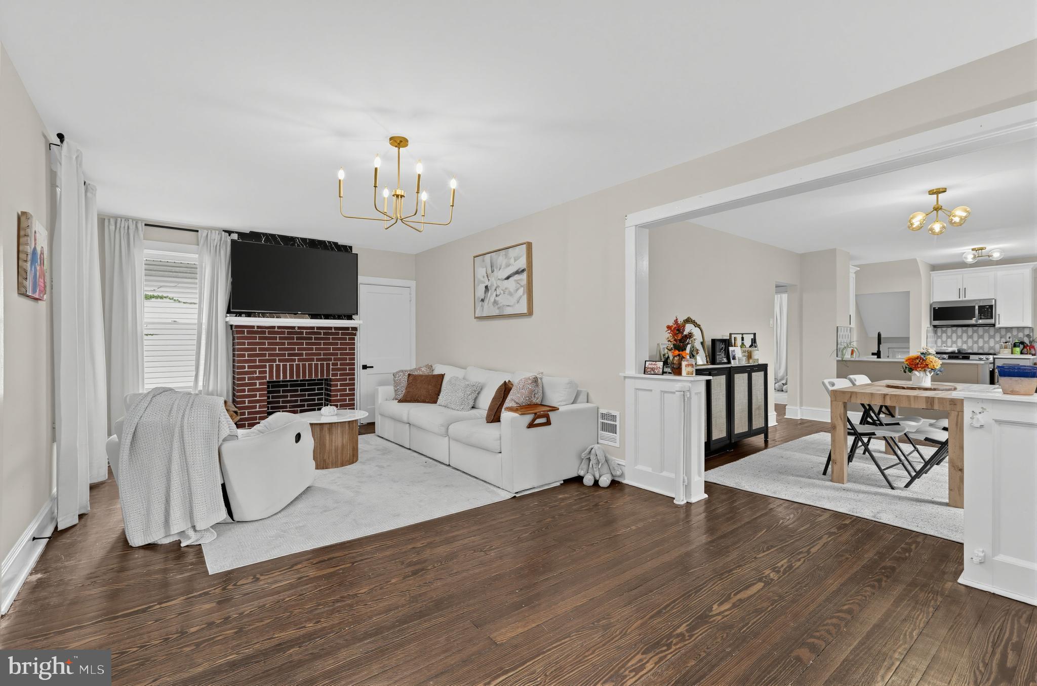 16 MERION TERRACE