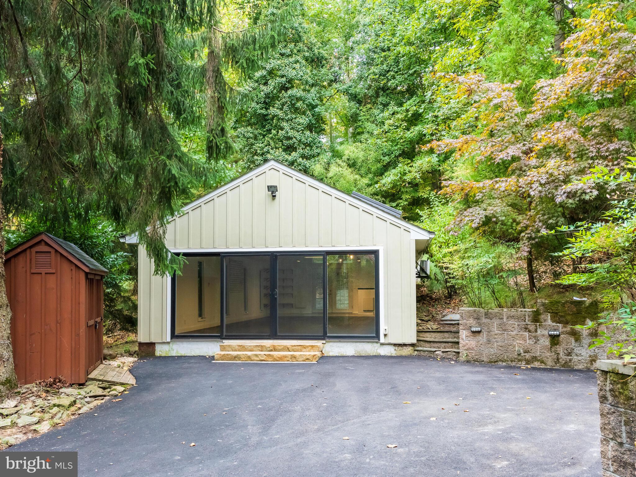 KING OF PRUSSIA - Residential