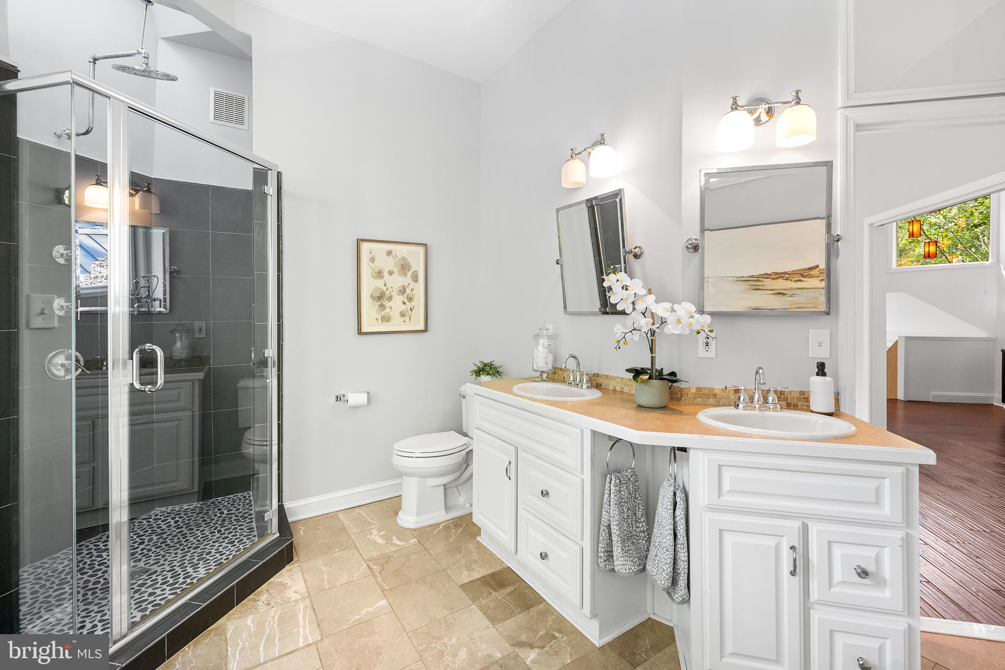 KING OF PRUSSIA - Residential