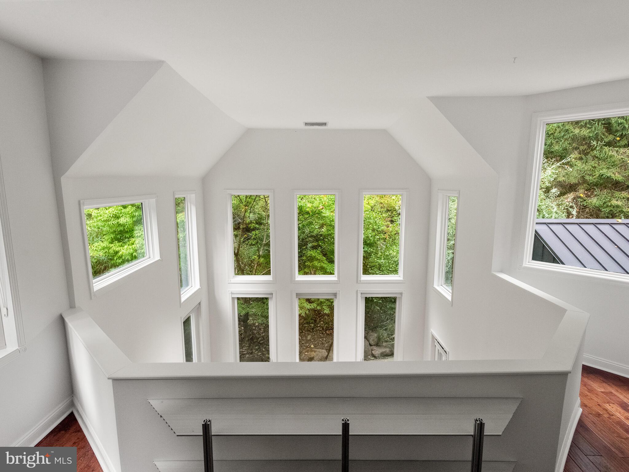 KING OF PRUSSIA - Residential