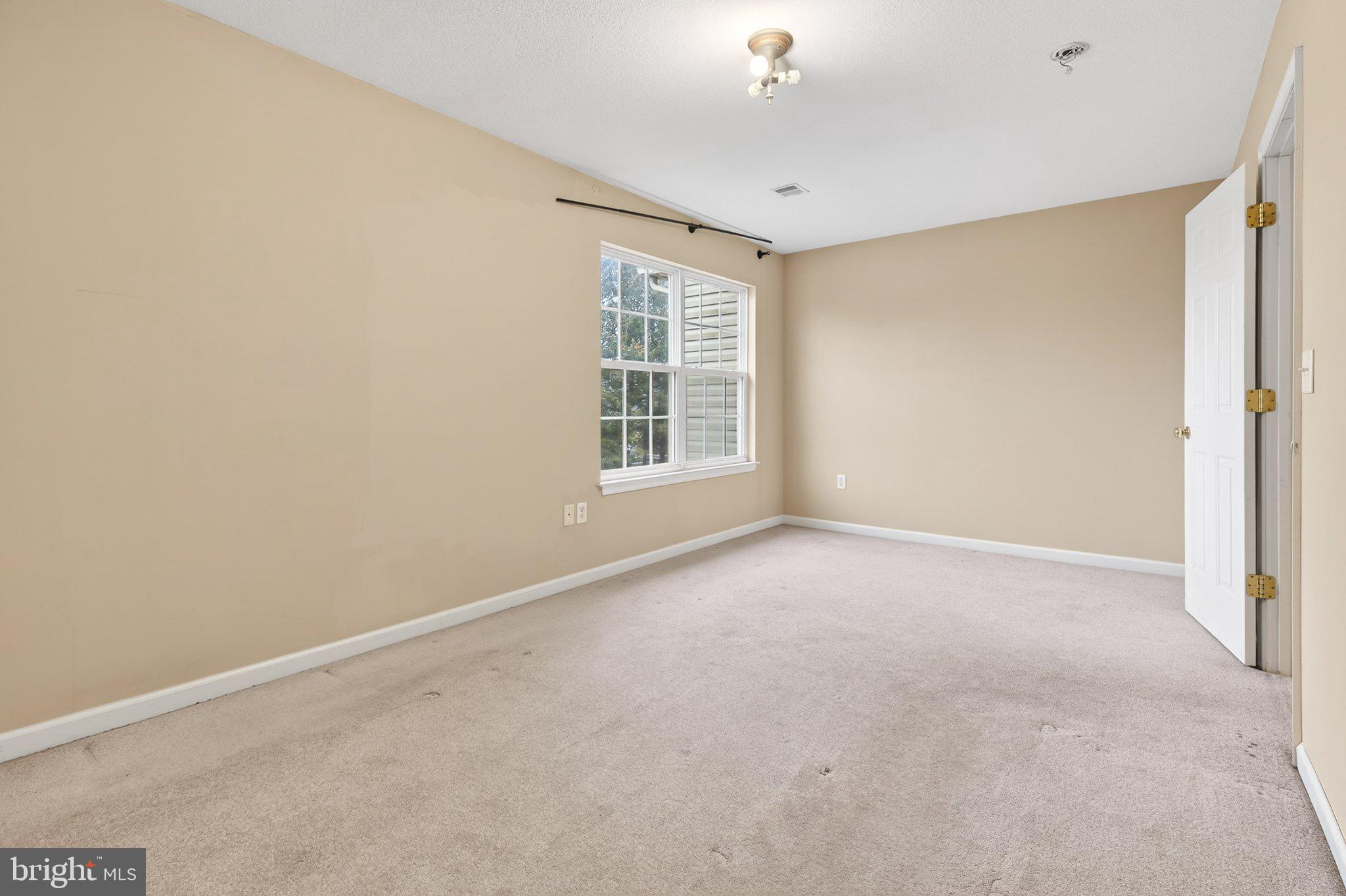 MILLERSVILLE - Residential